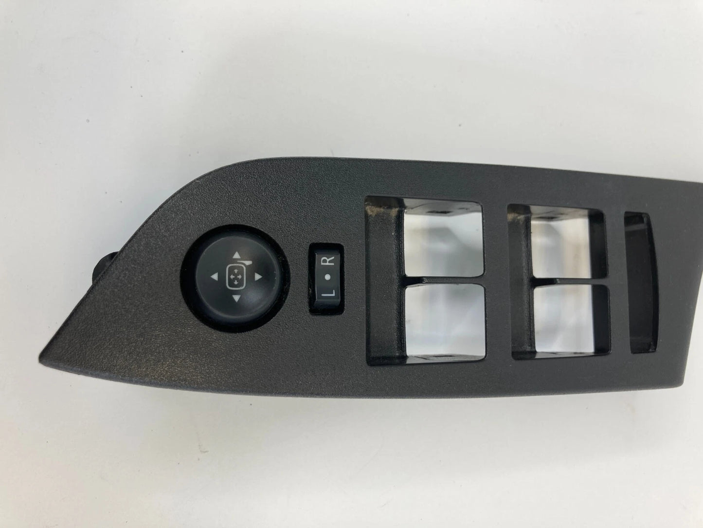 2010-2017 GMC TERRAIN FRONT LEFT SIDE DOOR WINDOW SWITCH BEZEL TRIM 25946838
