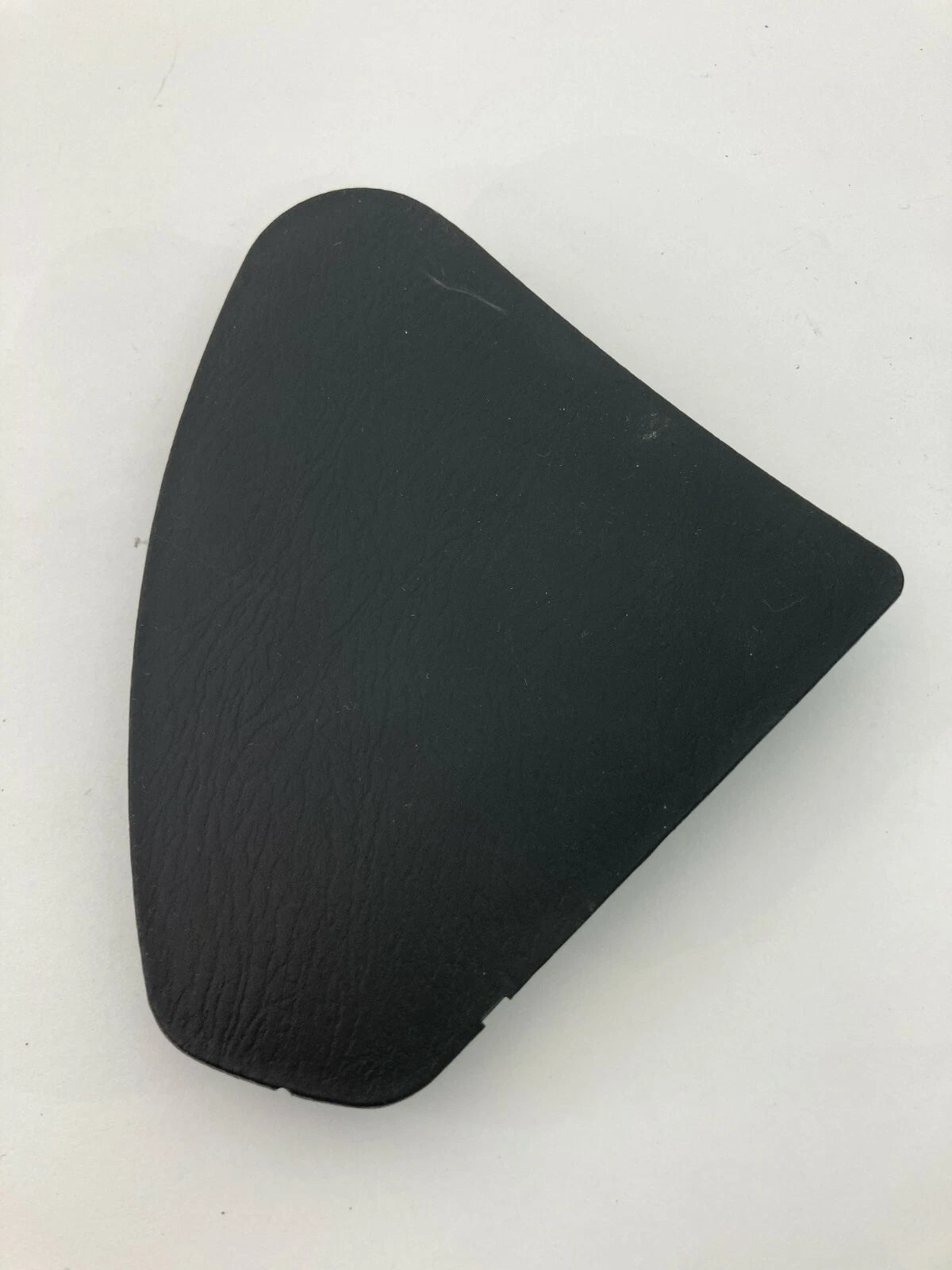 2001-2005 HONDA CIVIC SEDAN DASH RIGHT PASSENGER SIDE END COVER 77210S5AA01020