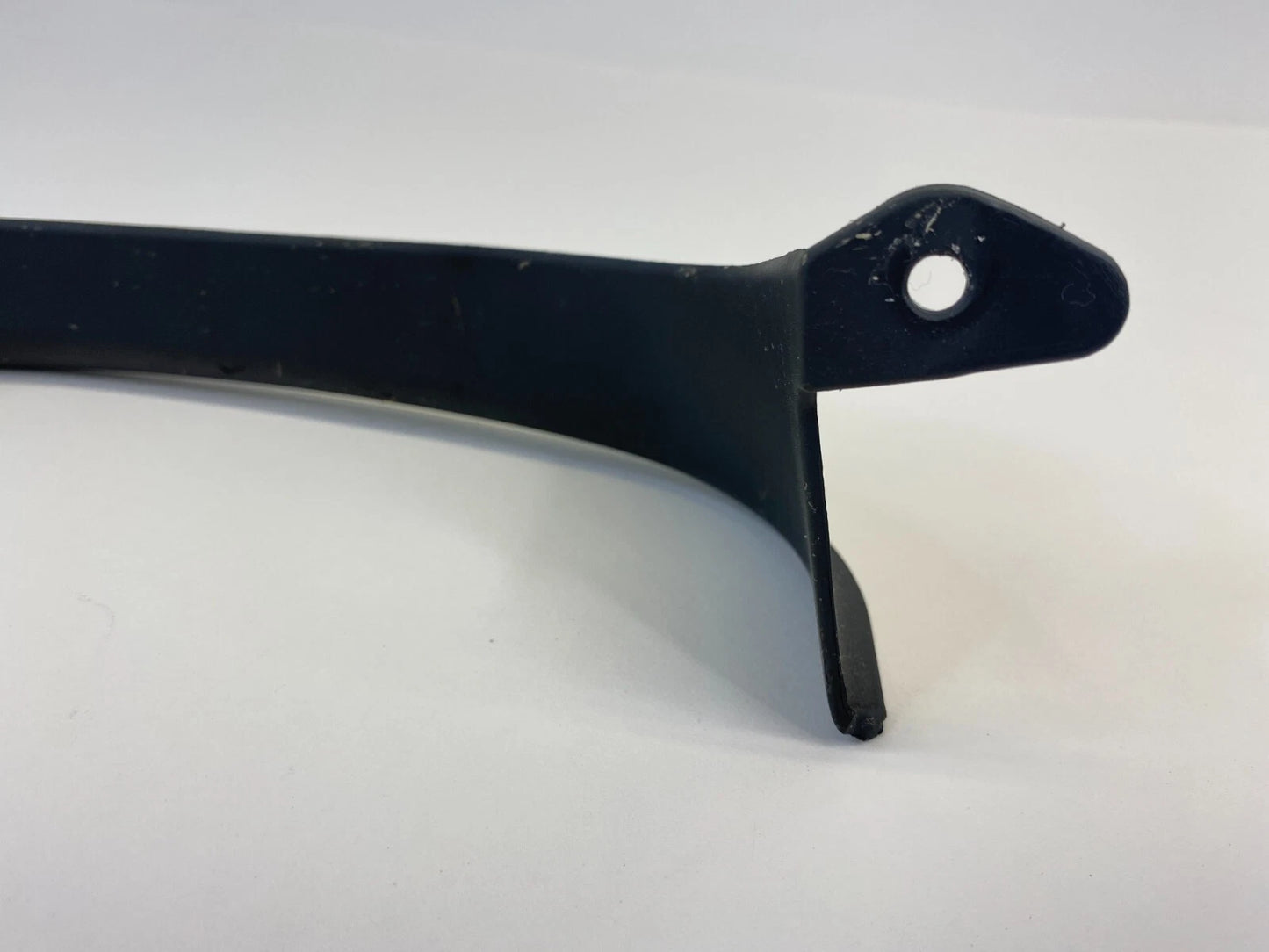 2003-2009 MERCEDES-BENZ E320 RR RH PASSENGER DOOR GRAB HANDLE OEM 211-737-02-28