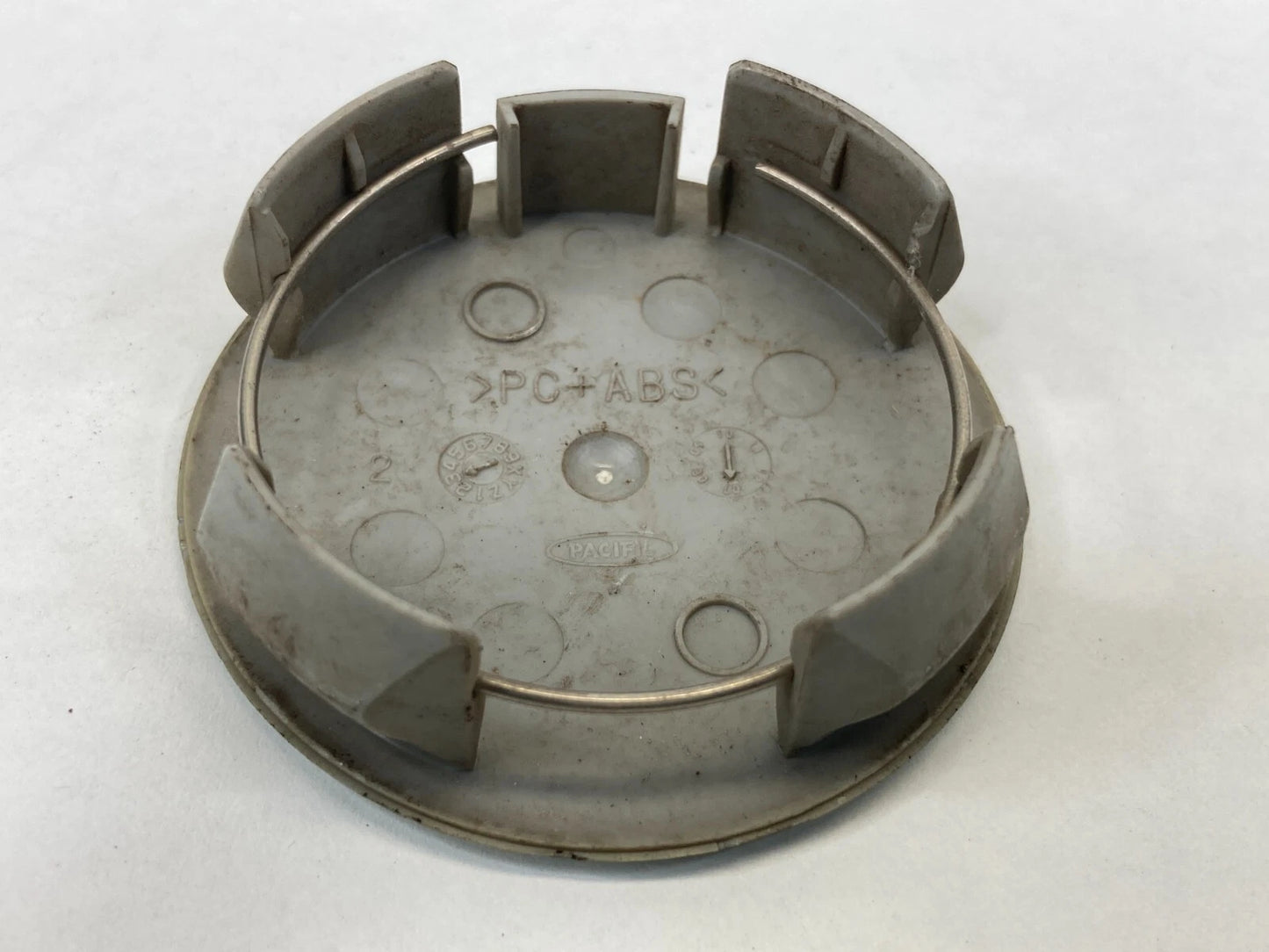 2005 06 07 08 09 10 SCION TC WHEEL RIM CENTER CAP HUBCAP COVER TRIM OEM