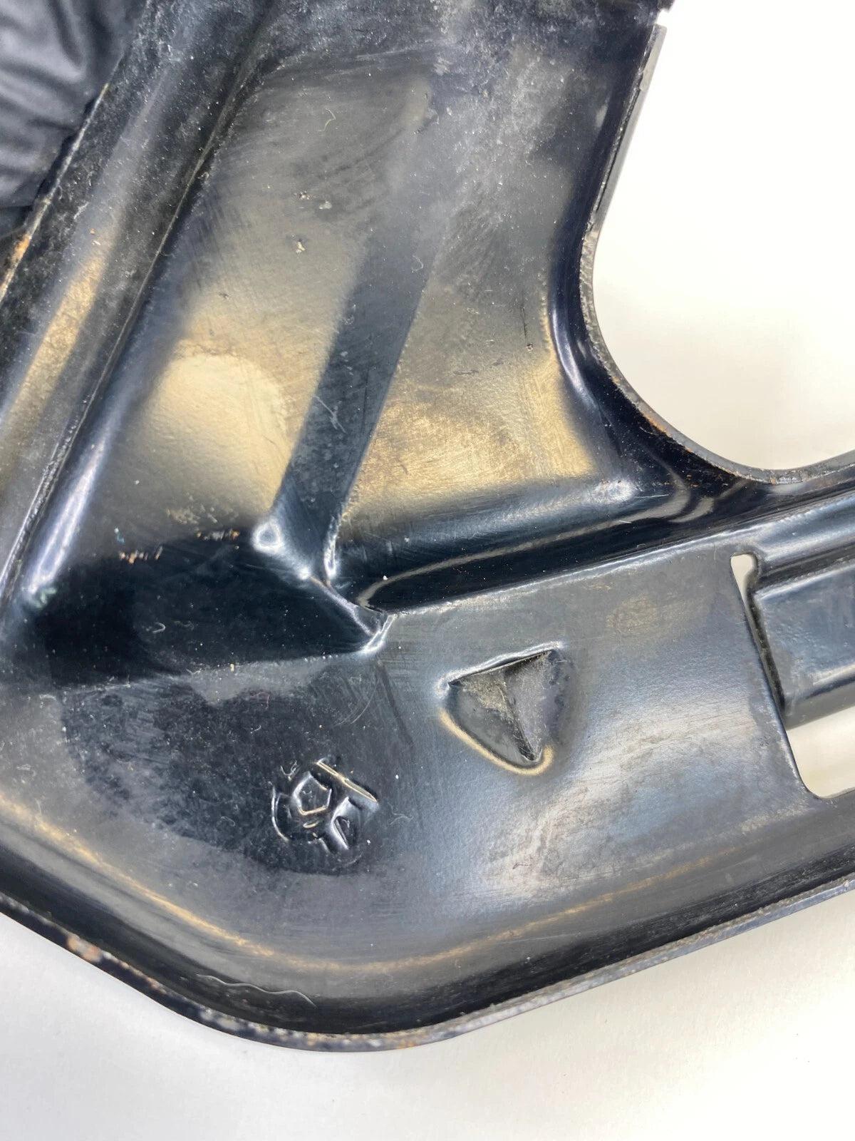 2014-2016 KIA FORTE FRONT RIGHT BUMPER RETAINER BRACKET MOUNT HOLDER OEM FACTORY