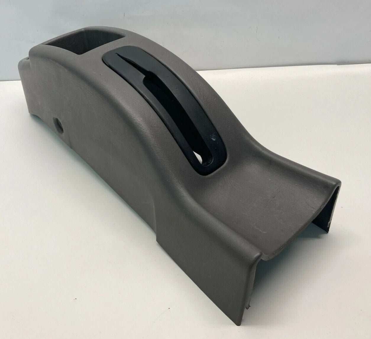 98-03 FORD ESCORT CENTER CONSOLE EMERGENCY BRAKE & REAR CUP HOLDER BEZEL TRIM