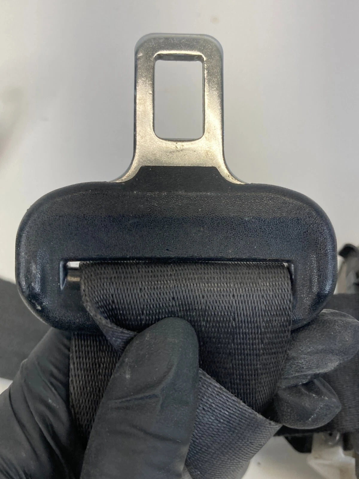 2001 2002 HONDA CIVIC COUPE FRONT RIGHT SIDE SEAT BELT RETRACTOR 2039911033