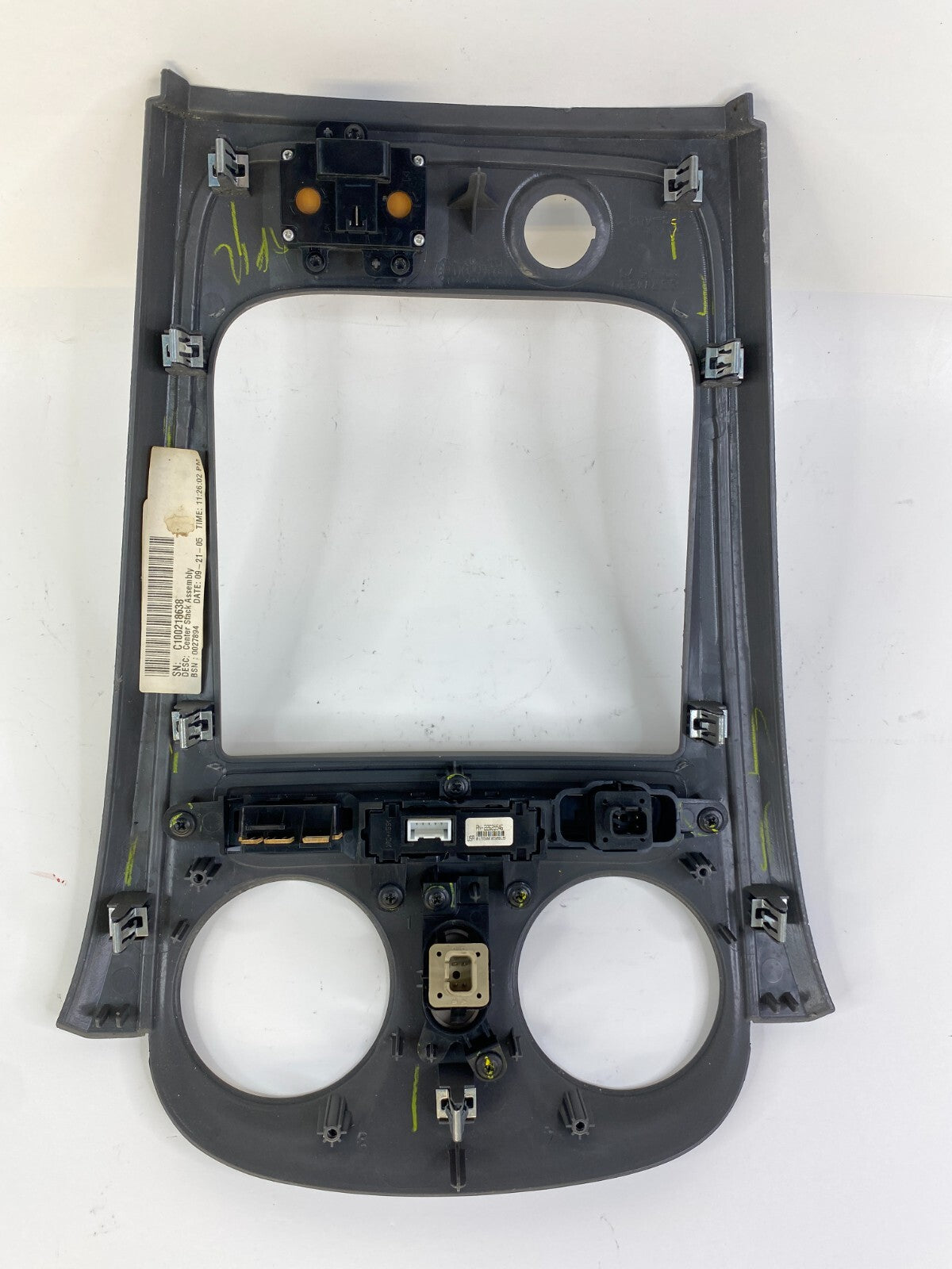 2006-2008 Chevrolet HHR Center Dash Radio Climate Control Bezel Trim Panel OEM