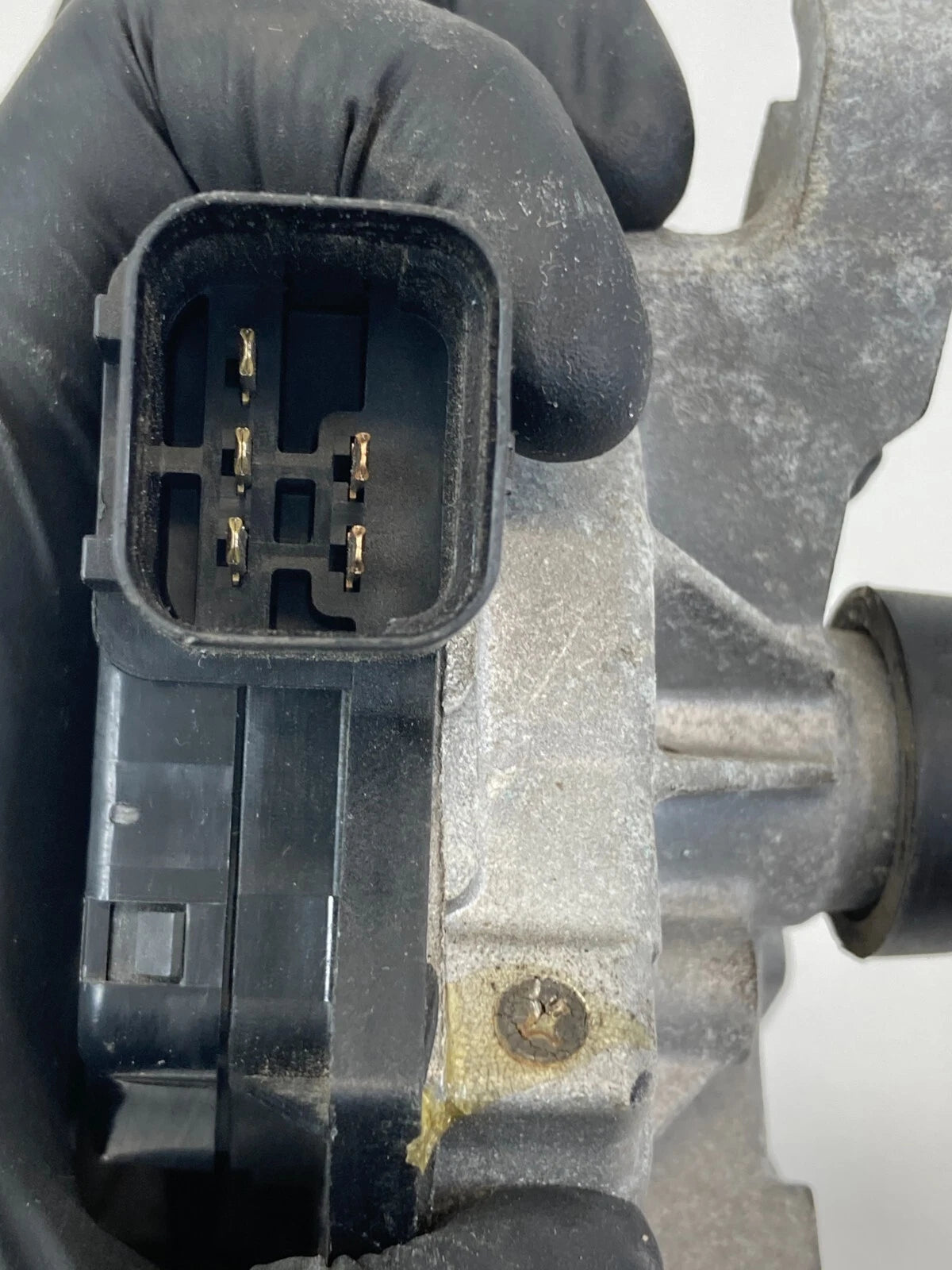 2006-2011 HYUNDAI ACCENT WINDSHIELD FRONT WIPER MOTOR 98110-1G000 OEM