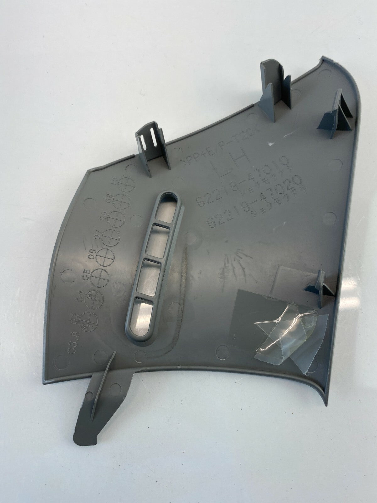 04-09 Toyota Prius Left Corner Pillar Trim Panel End Cover Garnish 6221947020