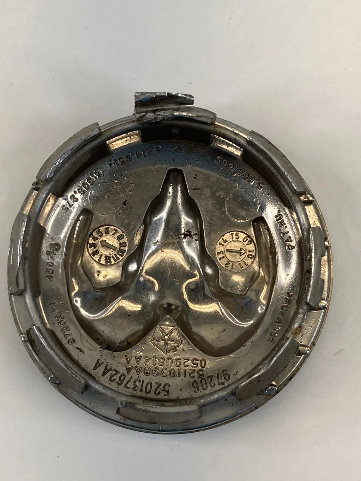 2005-2010 DODGE RAM 1500 WHEEL HUBCAP CENTER CAP HUB CAP COVER 52110398AA OEM