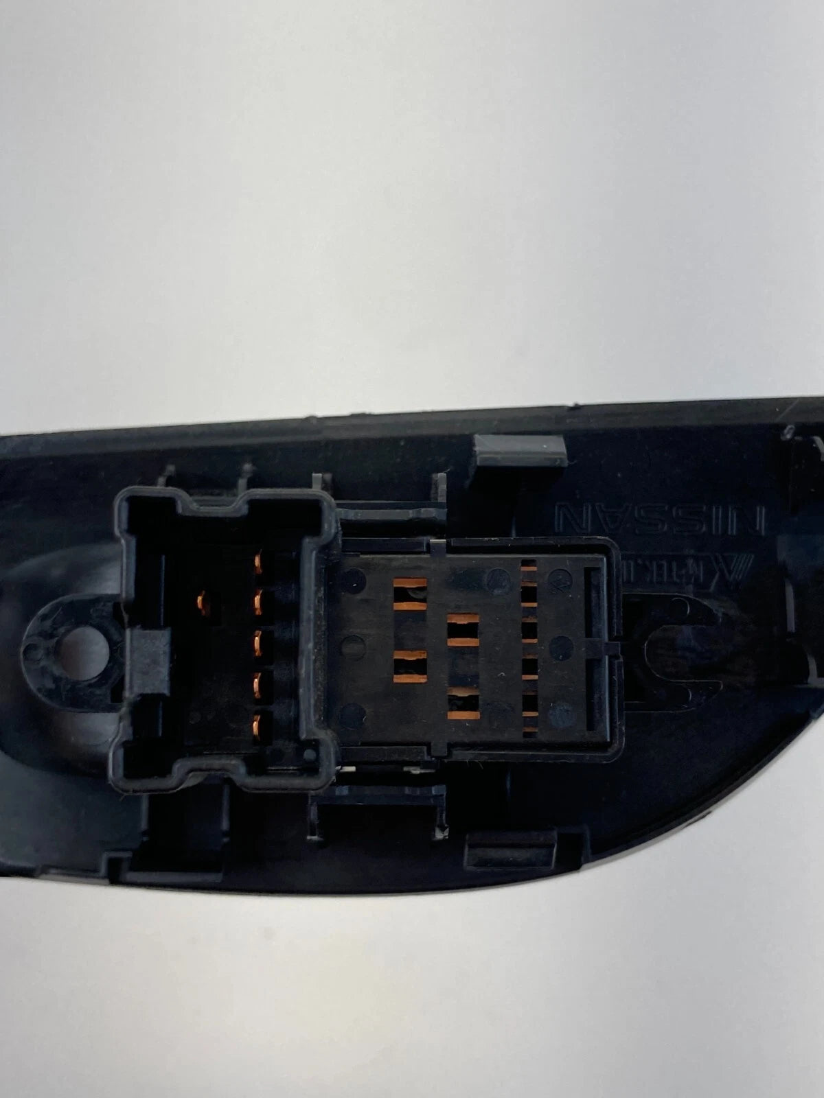 2013-2018 NISSAN ALTIMA REAR RIGHT DOOR POWER WINDOW SWITCH W /BEZEL 82960-3TA0