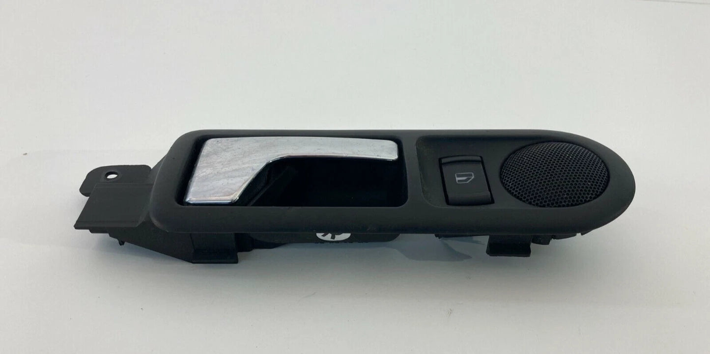 01-05 VOLKSWAGEN PASSAT REAR RIGHT INTERIOR DOOR HANDLE W/ TWEETER & SWITCH OEM
