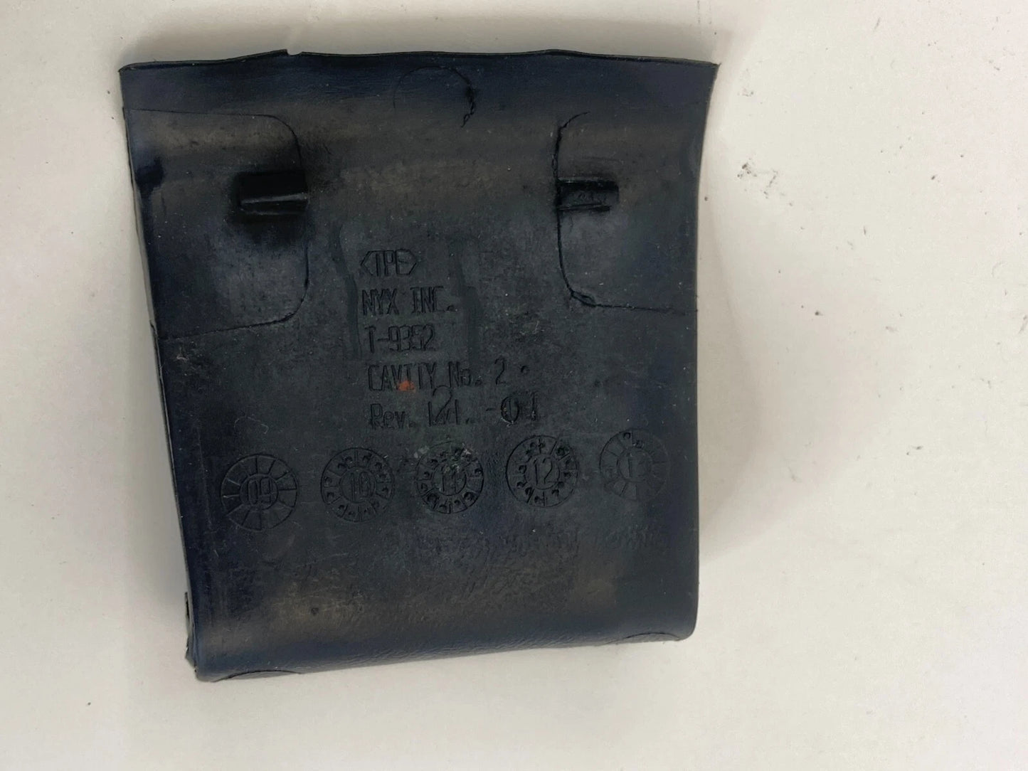 11 12 13 14 15 16 CHEVY CRUZE 2016 CRUZE LIMITED CENTER CONSOLE TRAY MAT INSERT