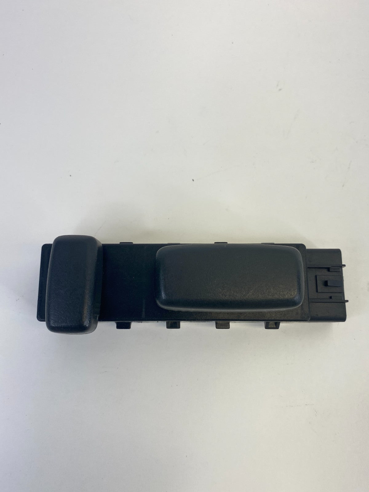 2008-2017 Buick Enclave Front Left Power Seat Adjuster Switch 12451497 OEM