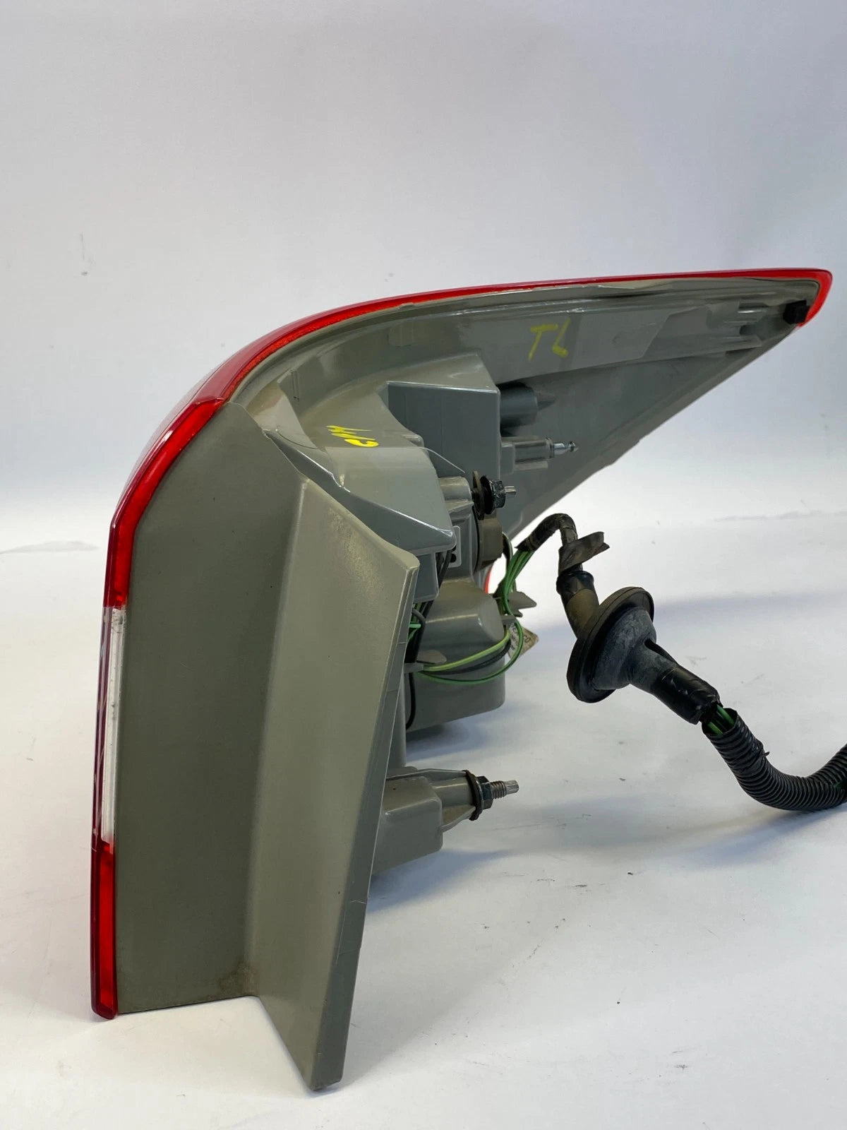 2013-2015 NISSAN SENTRA LEFT DRIVER OUTER TAILLIGHT TAIL LAMP 265553SG0A OEM