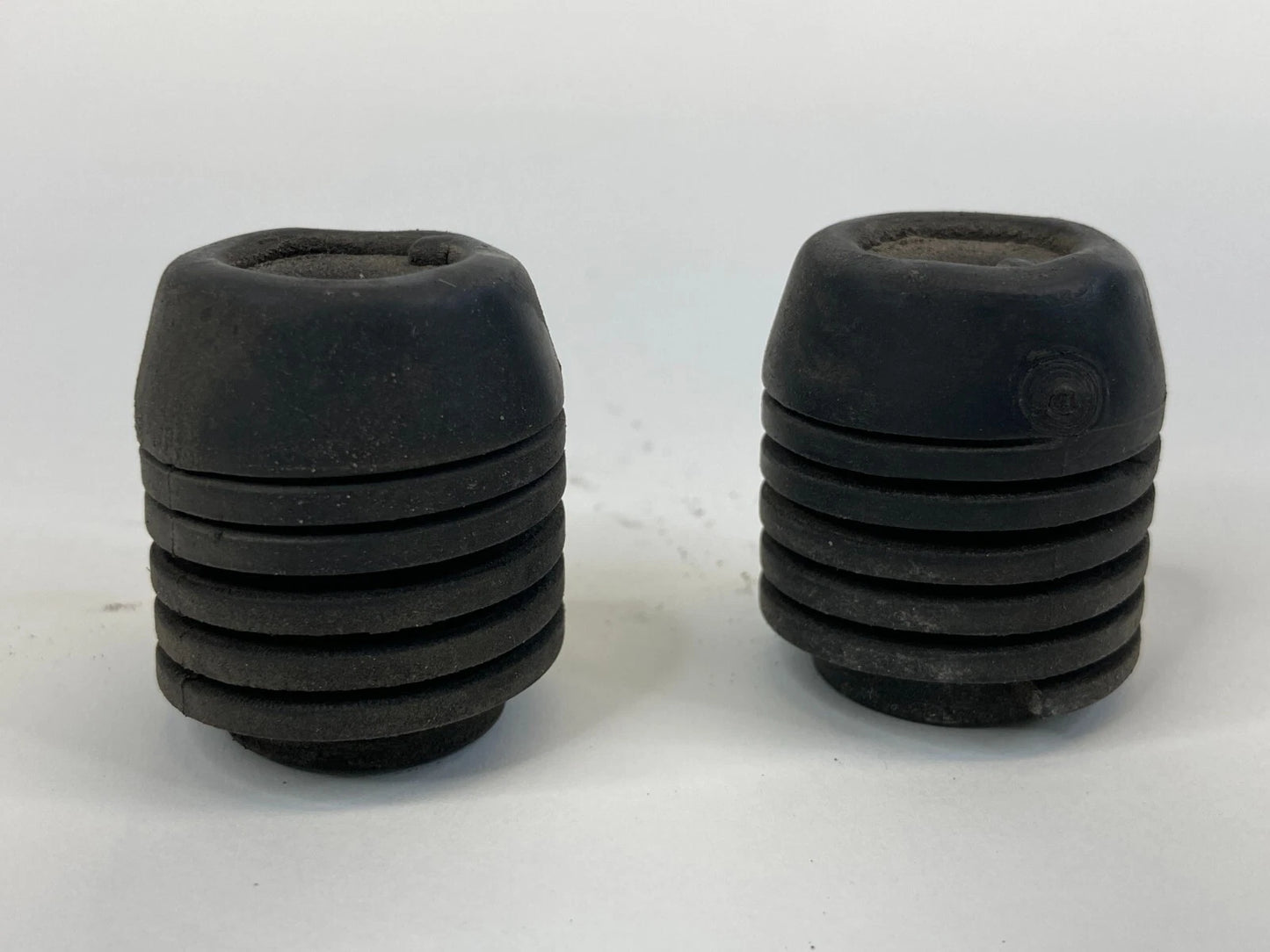 2006-2015 HYUNDAI SONATA FRONT HOOD RUBBER CUSHION BUFFER STOPPER BUMPER PAIR