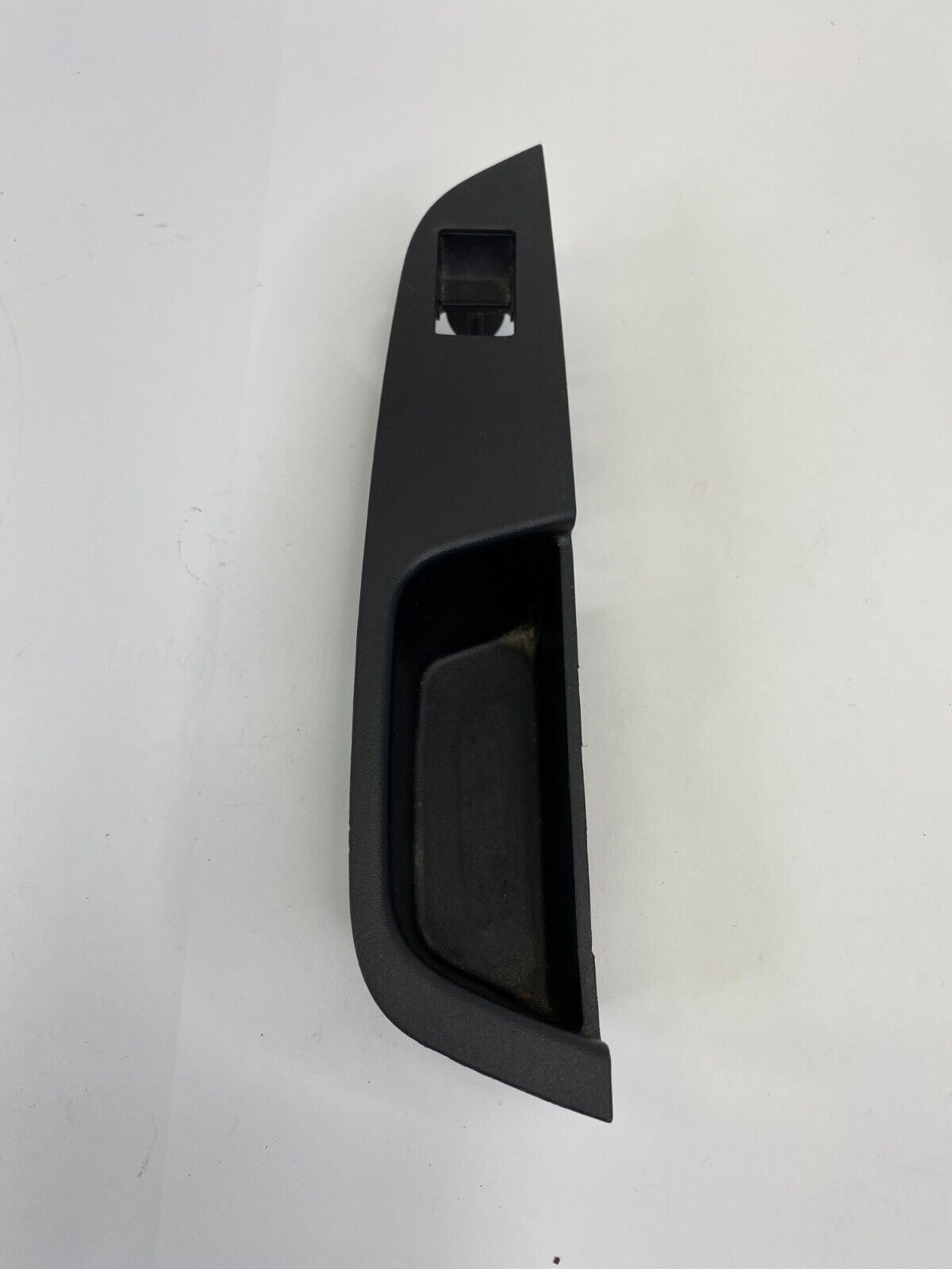 2010-2017 Chevrolet Equinox Rear Right Side Door Window Switch Bezel AKE21347