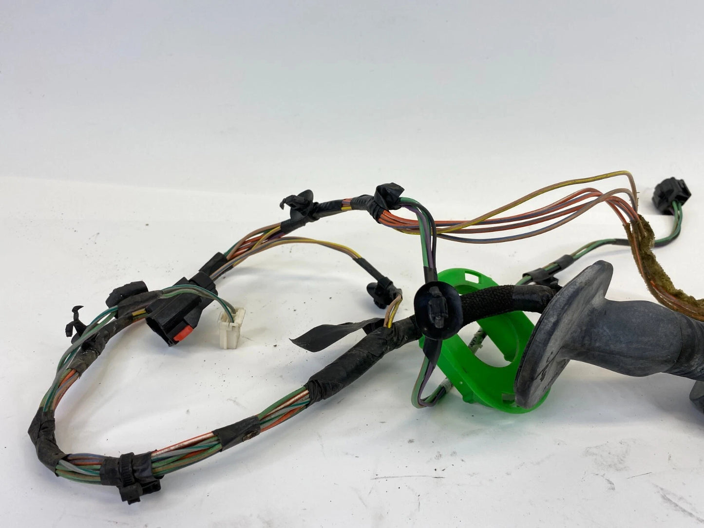 05-07 JEEP GRAND CHEROKEE REAR RIGHT DOOR PANEL WIRE WIRING HARNESS 56050067AE