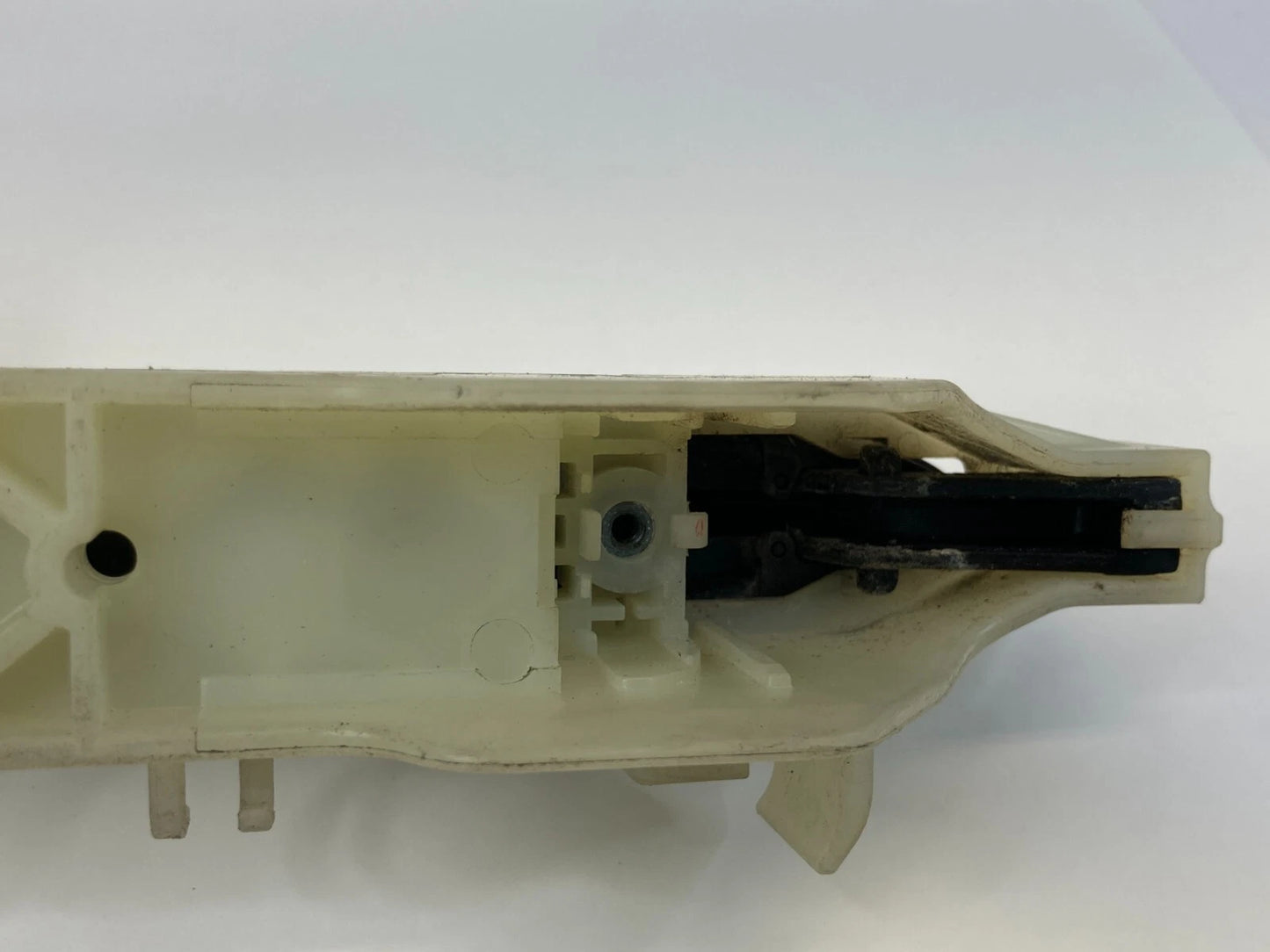11-16 HYUNDAI ELANTRA GLS FRONT RIGHT PASSENGER SIDE EXTERIOR DOOR HANDLE OEM