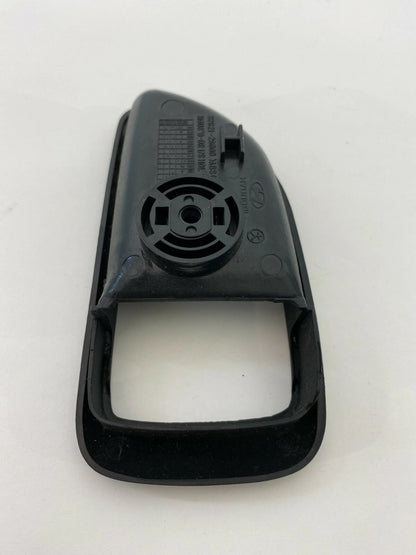 01-06 HYUNDAI SANTA FE FRONT RIGHT SIDE INNER DOOR HANDLE BEZEL TRIM 82621-26000