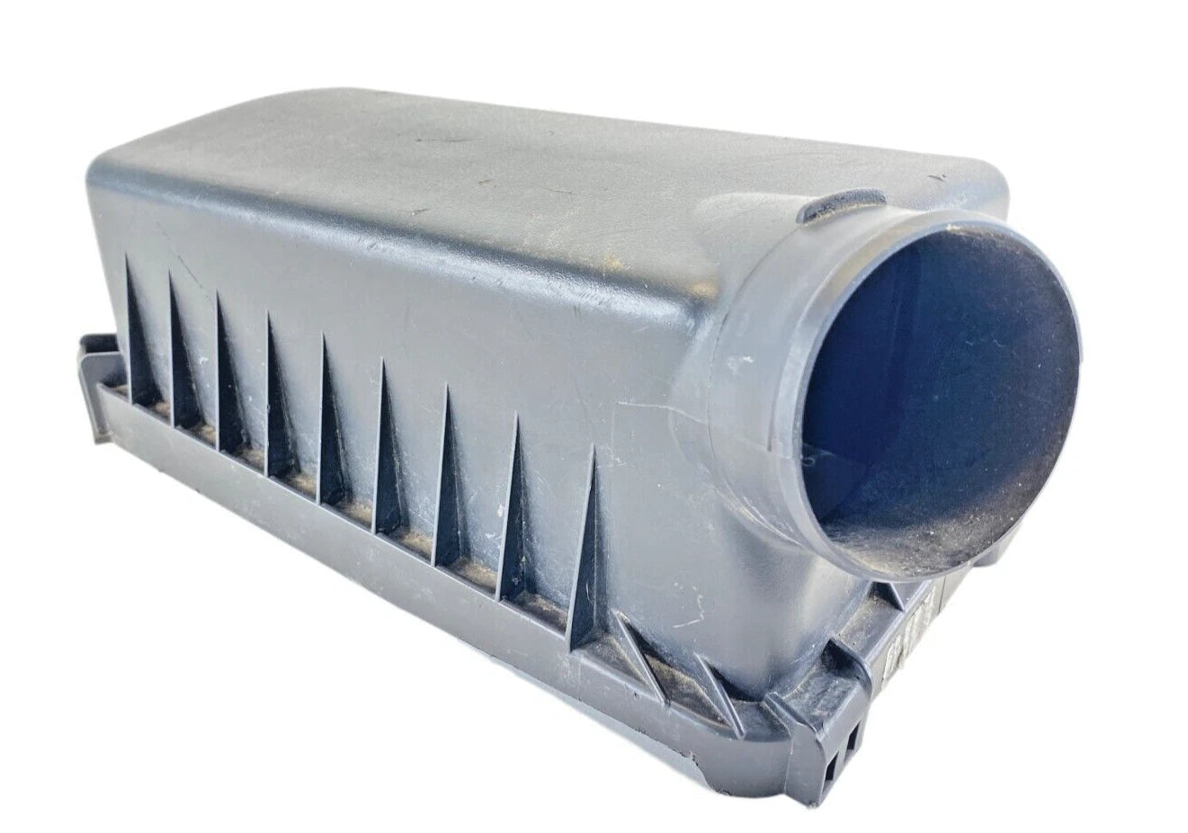 2007-2011 HYUNDAI ACCENT SEDAN AIR CLEANER FILTER BOX UPPER LID COVER 28111-1G00
