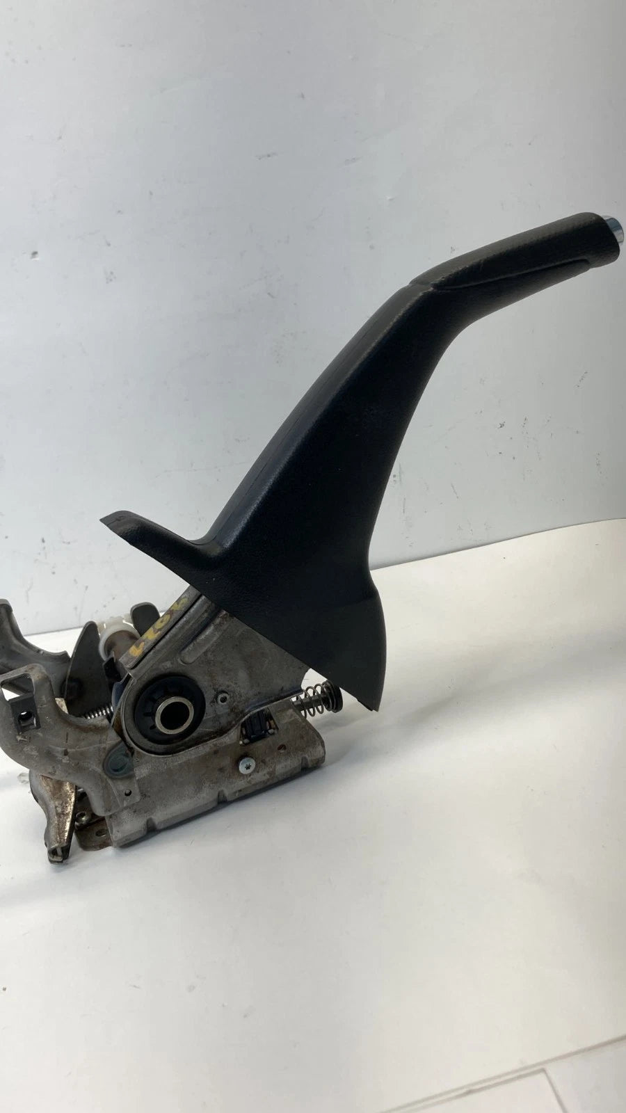 2011-2016 CHEVROLET CRUZE EMERGENCY PARKING BRAKE HANDLE LEVER CONTROL OEM