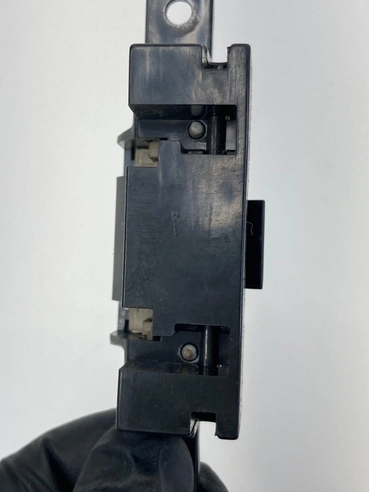 2007 2008 2009 HYUNDAI ELANTRA LOWER DASH STORAGE PUSH LATCH RELEASE OEM