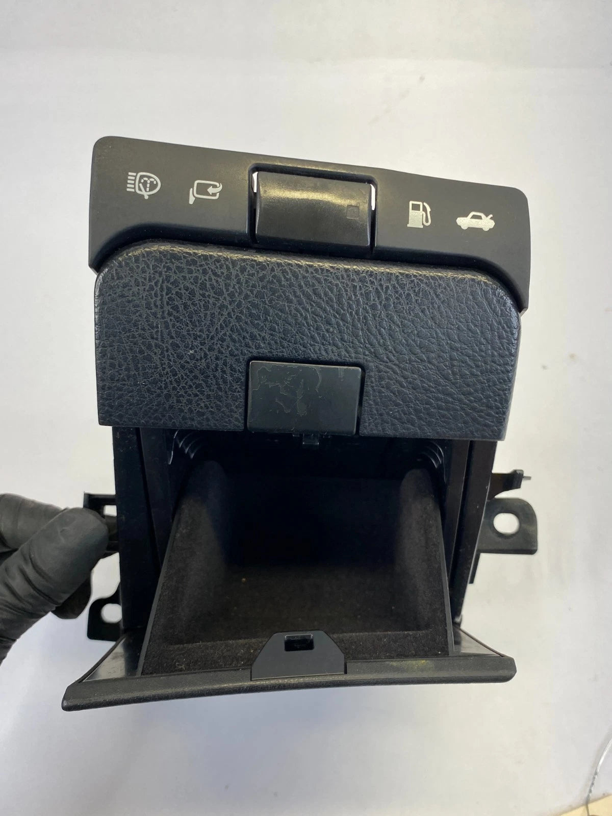 07-11 LEXUS GS350 DASH CONTROL PANEL SWITCH STORAGE COMPARTMENT CUBBY 7588840100