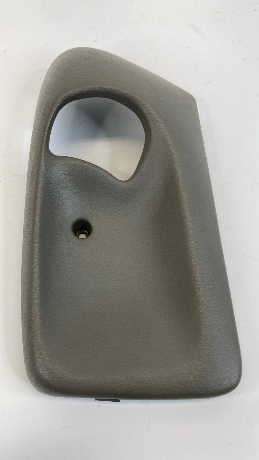 2000-2005 00-05 CHEVROLET IMPALA REAR RIGHT INTERIOR DOOR HANDLE BEZEL 21995763