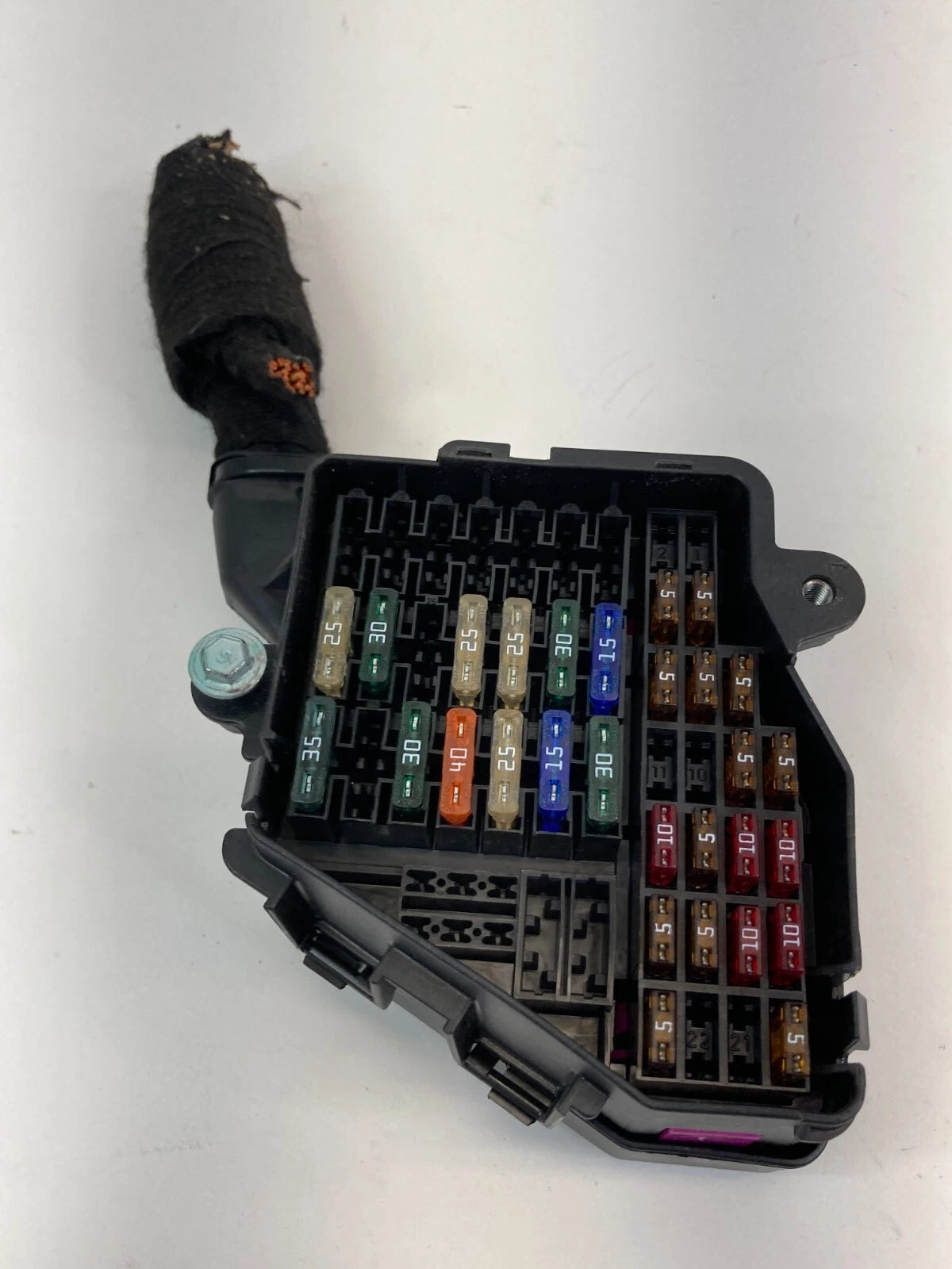 1998-2004 AUDI A6 QUATTRO 3.2L AT FRONT LEFT INTERIOR FUSE RELAY BOX ASSY OEM