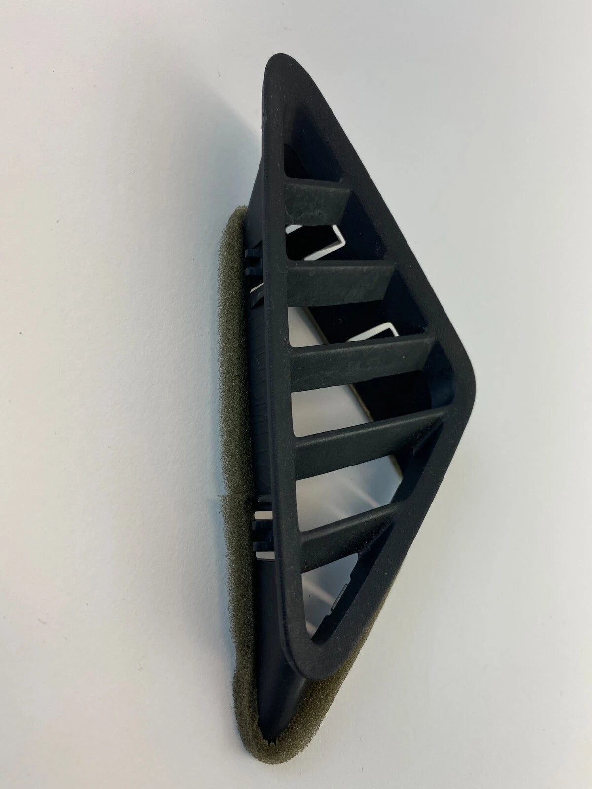 10-17 CHEVROLET EQUINOX RIGHT PASSENGER UPPER DASH AIR VENT DEFROST 25779105 OEM