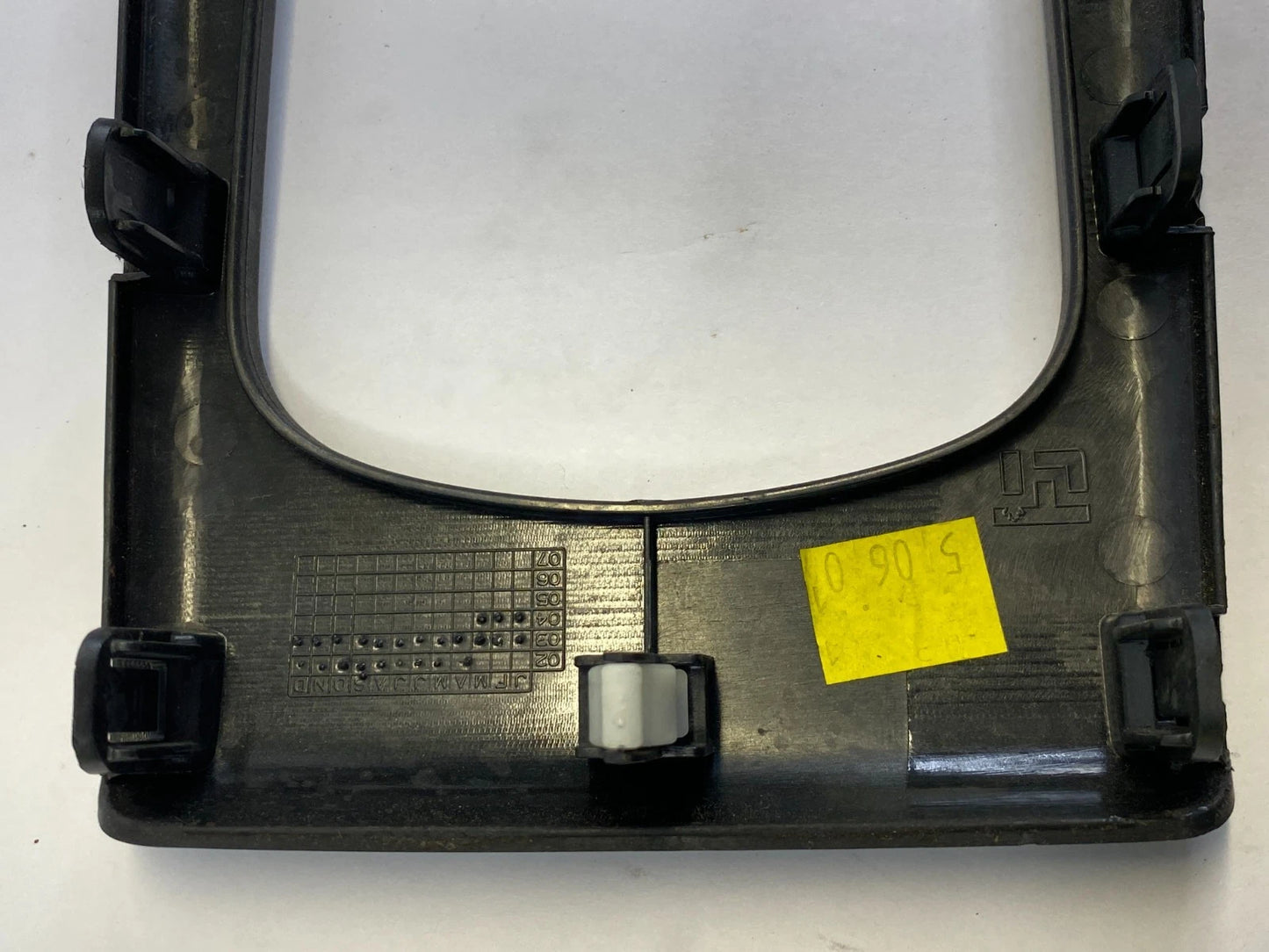 2001-2005 HONDA CIVIC CENTER CONSOLE SHIFTER BEZEL COVER TRIM 77295-S5AY-L010-20