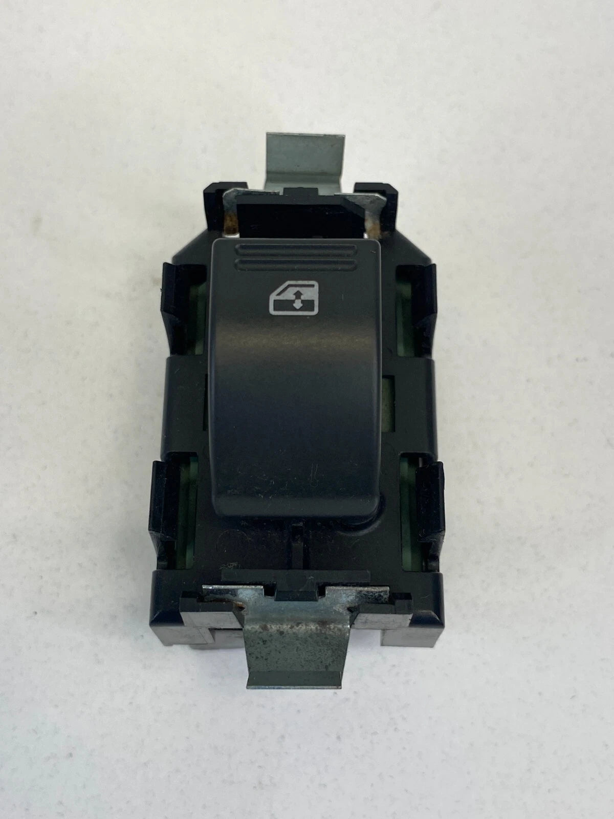 2005-2008 SAAB 9-7X REAR LEFT SIDE WINDOW SWITCH CONTROL BUTTON 15937175 OEM