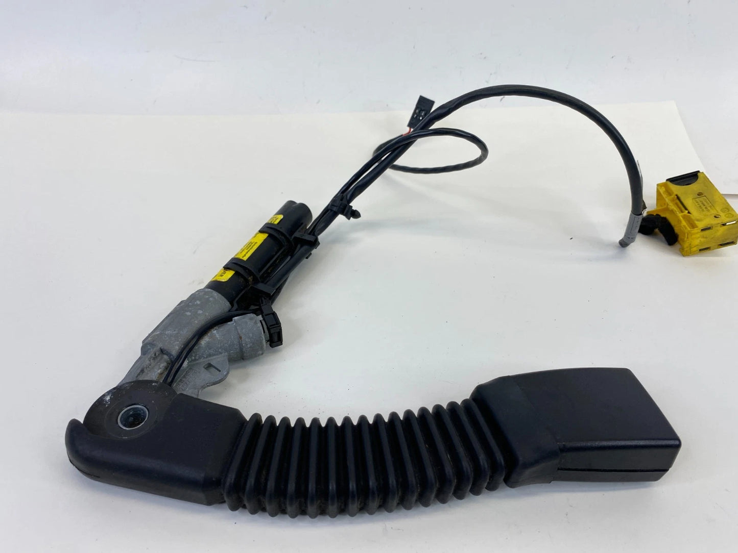 2003-2006 RANGE ROVER FRONT RIGHT PASSENGER SIDE SEAT BELT BUCKLE FR RH OEM