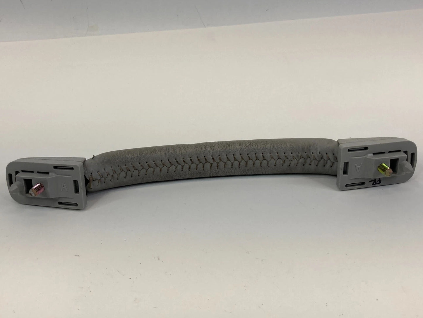 2002 2003 LEXUS ES300 SDN ROOF FRONT RIGHT PASSENGER SIDE GRIP GRAP HANDLE OEM