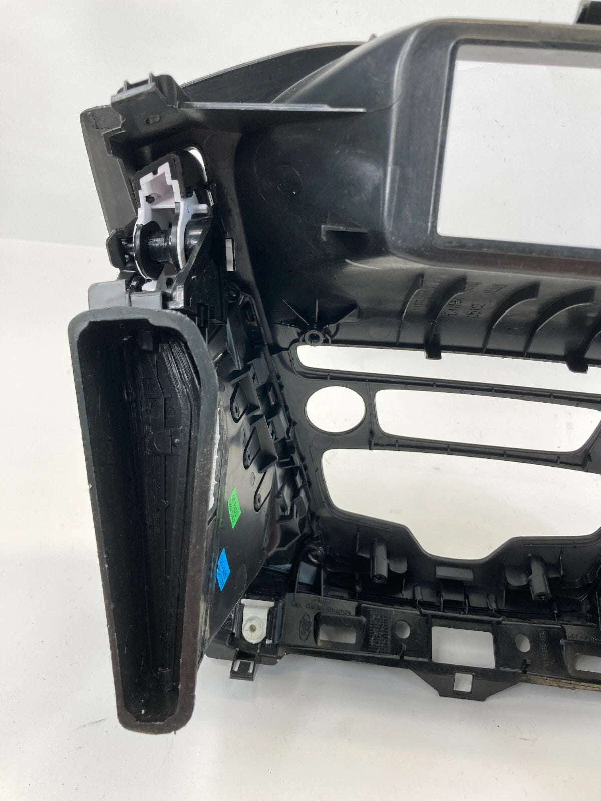 2015-2018 FORD FOCUS CENTER DASH RADIO CONTROL BEZEL TRIM PANEL J1EB-18835-AB3JA