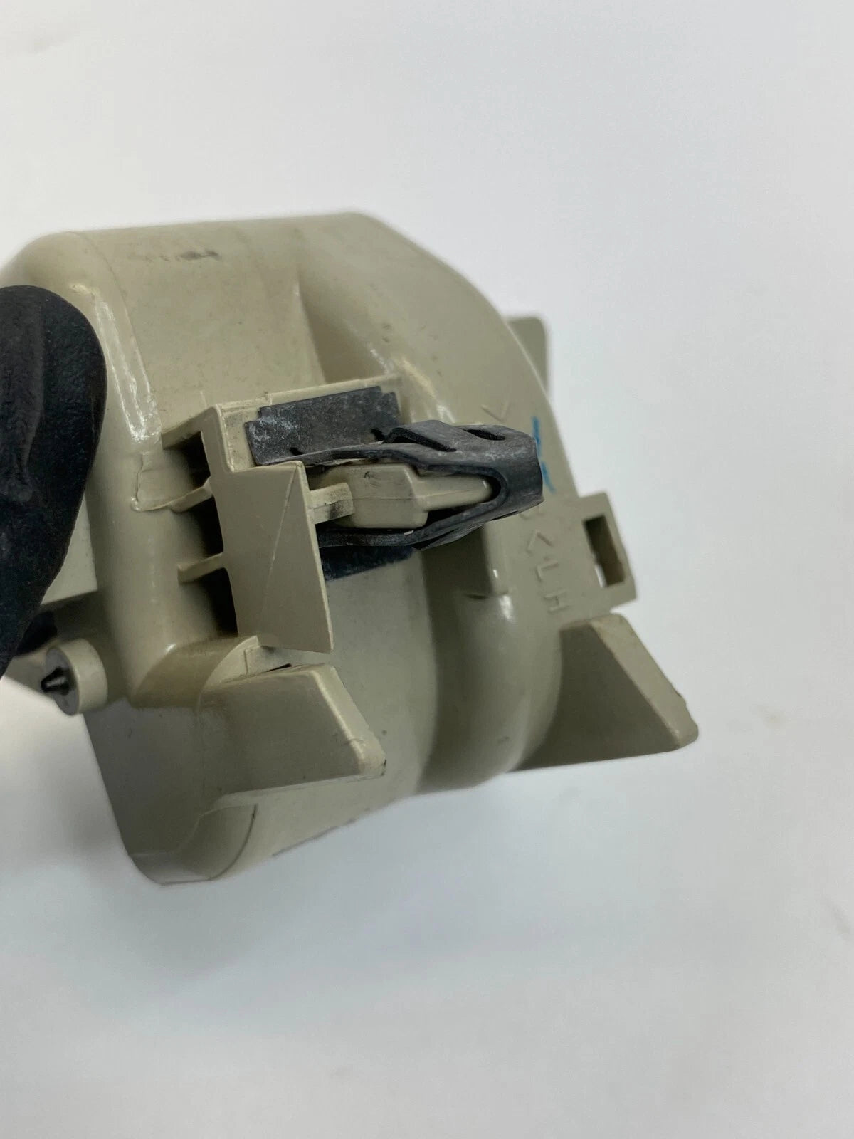 2003-2008 INFINITI G35 BACK REAR ROOF LEFT INNER ROOF HANGER HOOK CLIP TRIM OEM