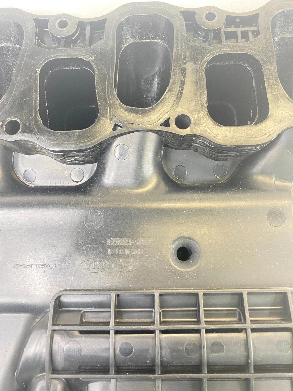 15 16 17 18 19 20 21 KIA SEDONA 3.3L V6 UPPER AIR INTAKE MANIFOLD ASSEMBLY OEM