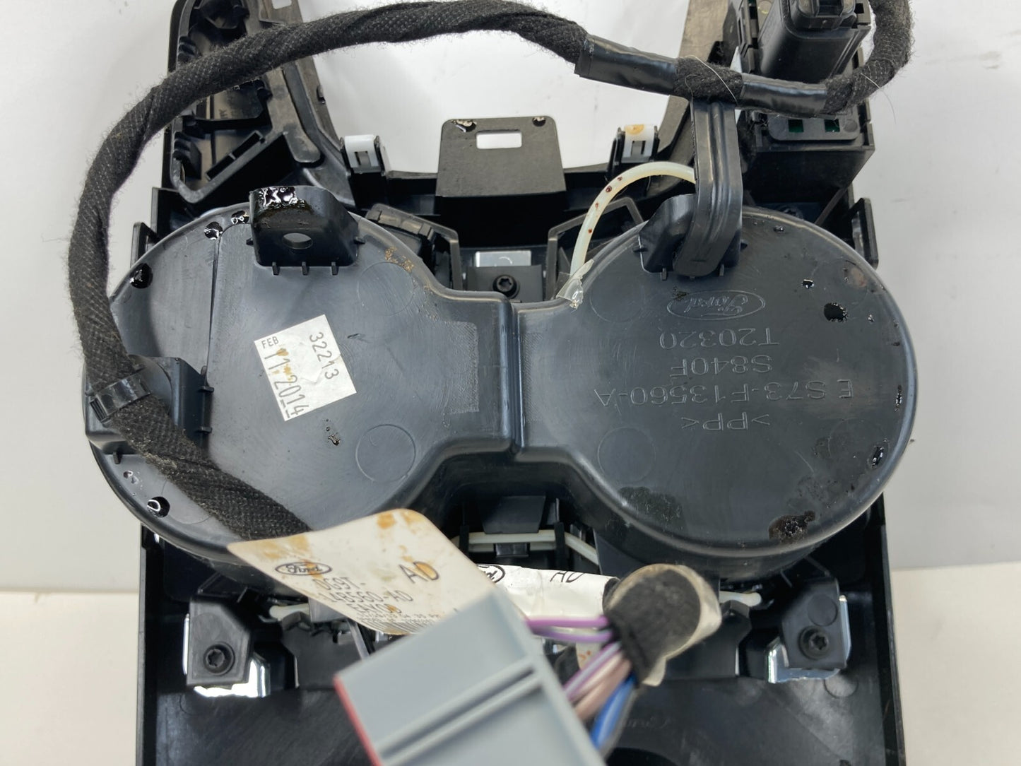 2013-2016 Ford Fusion Front Console Dual Drink Cup Holder DG9T-14B560-AD