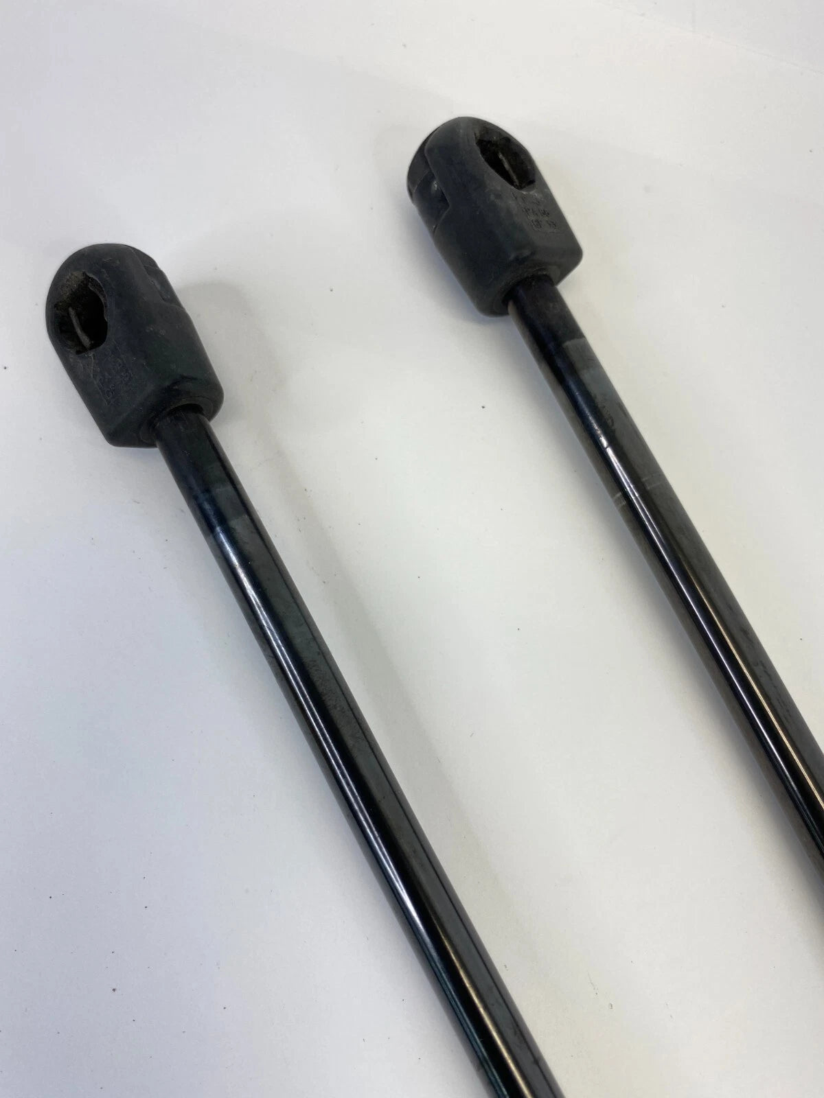 2007-2012 DODGE CALIBER TRUNK LIFT SUPPORT CYLINDER SHOCK STRUT PAIR 05160017AB
