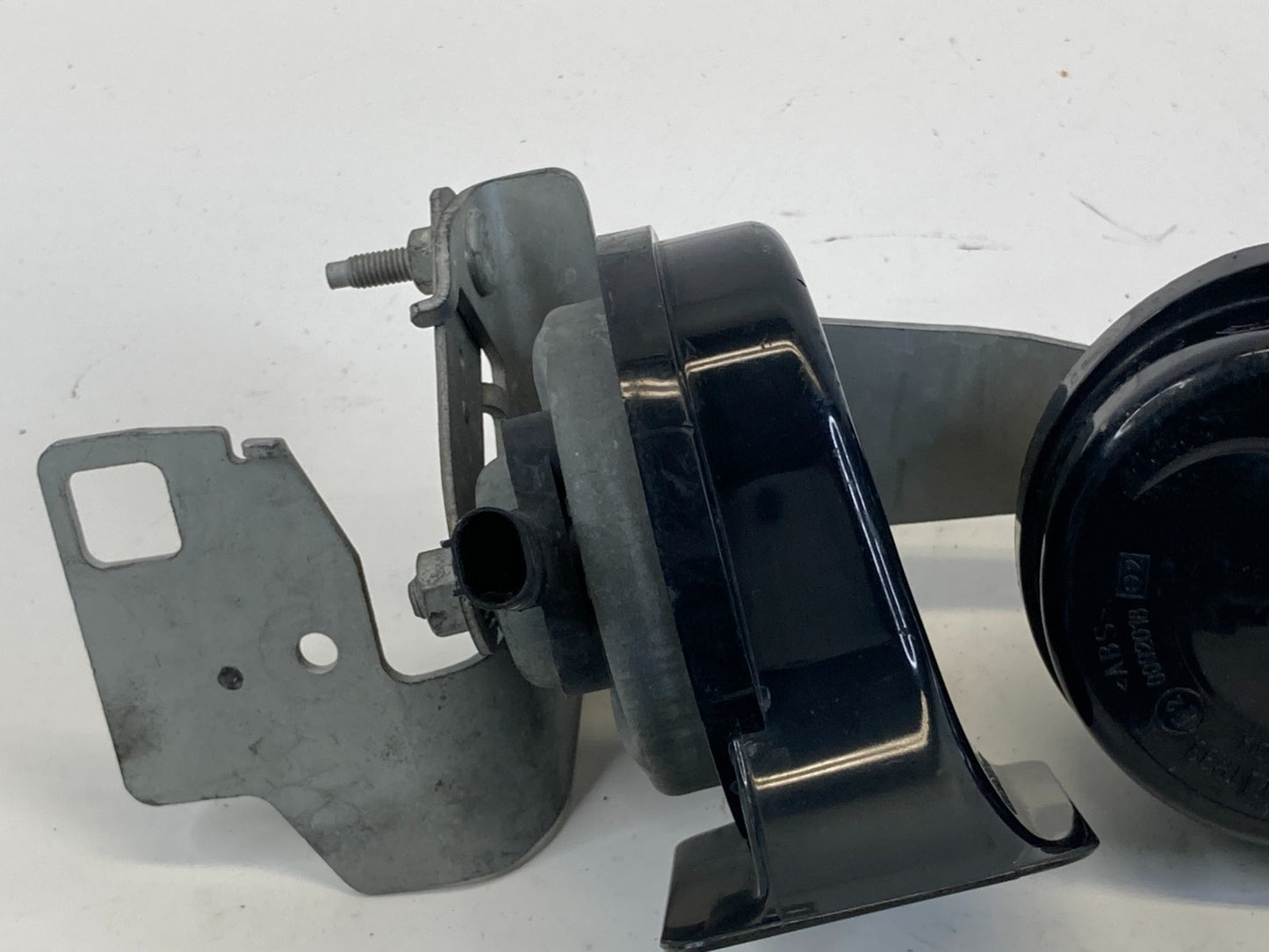 2004-2007 BMW 525i 530i Horn Low & High Tone Note Siren Alarm E20092018 OEM