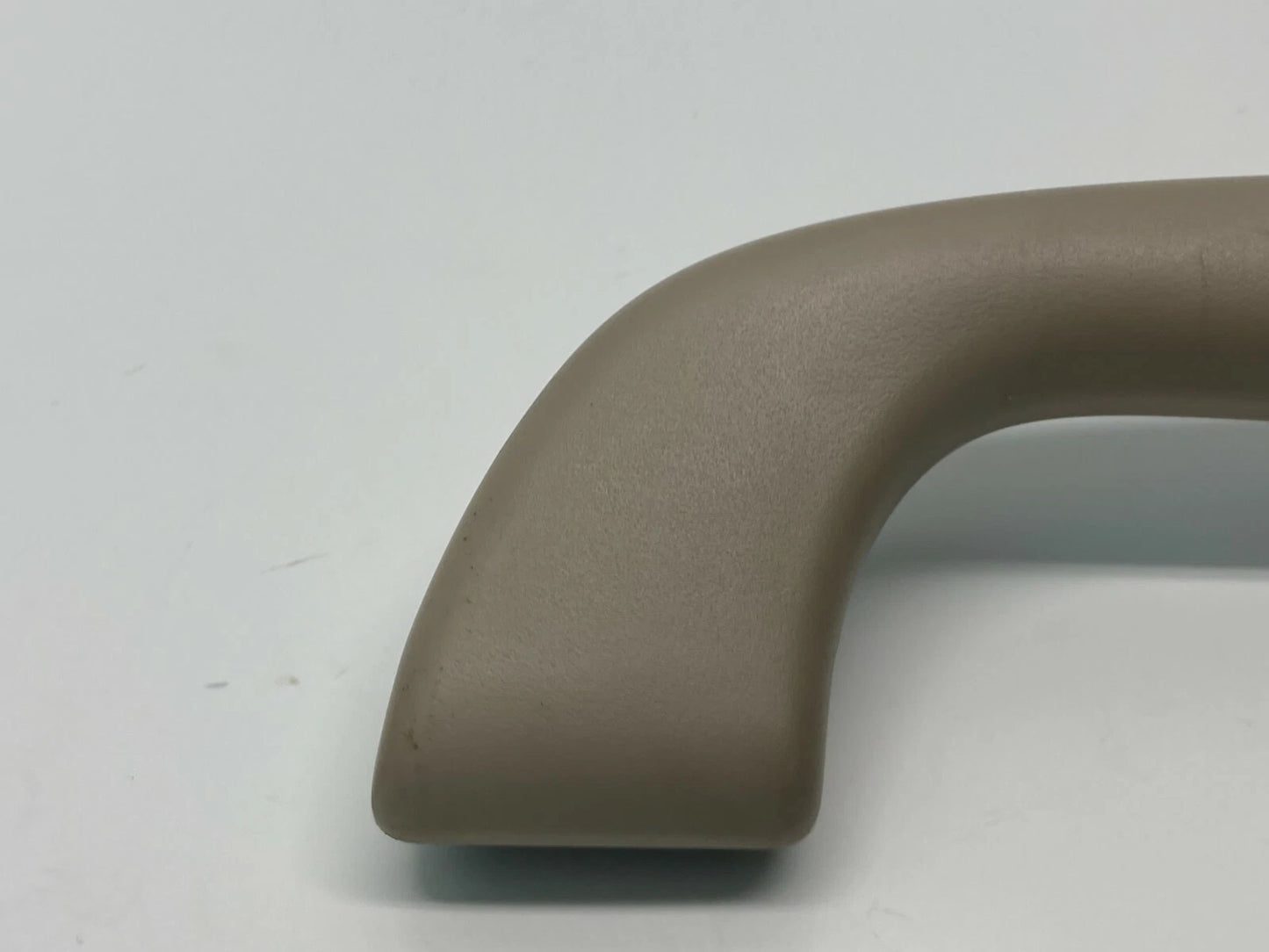 2003 04 05 2006 MAZDA 6 MAZDA6 REAR RIGHT PASSENGER SIDE ROOF GRAB HANDLE OEM