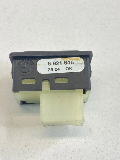 2004-2007 BMW 530I 525I 04 05 545I TRUNK LID RELEASE BUTTON SWITCH 6921846 OEM