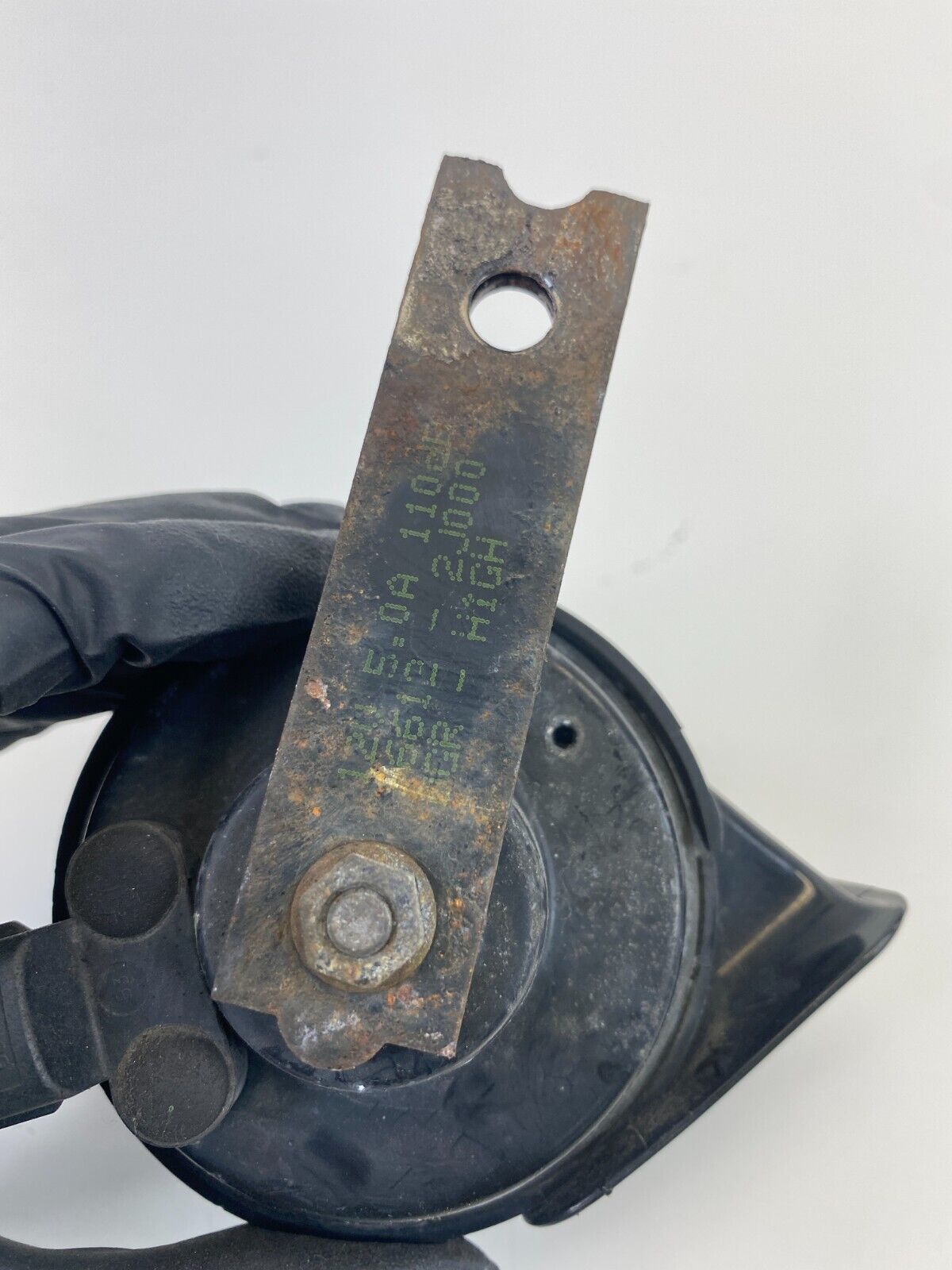 2009-2011 Kia Borrego High Note Horn Tone Signal Alarm Siren 96612-2J000 OEM