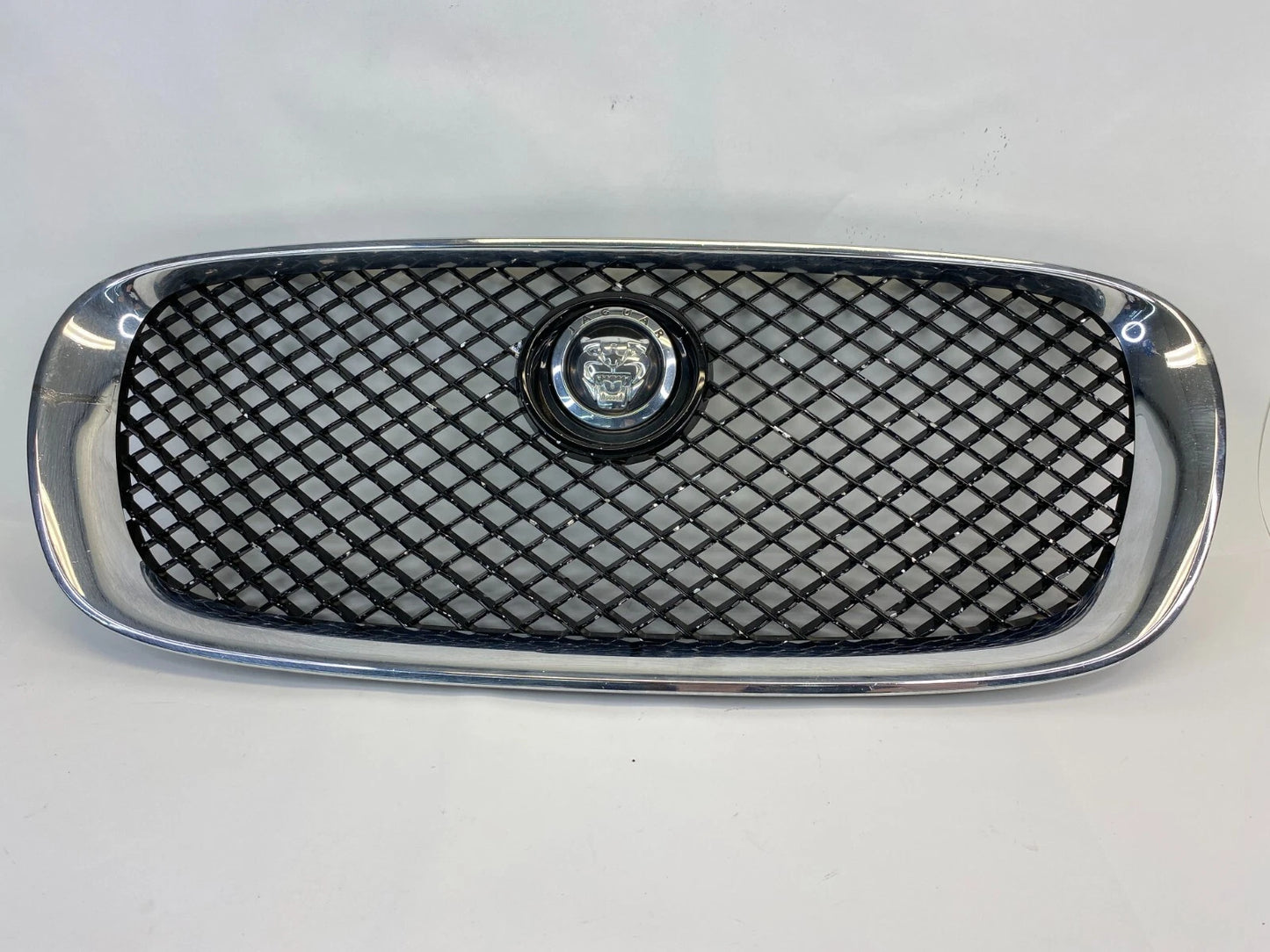 2009-2011 JAGUAR XF SEDAN FRONT BUMPER UPPER GRILL GRILLE CHROME 8X23-018K28-AA