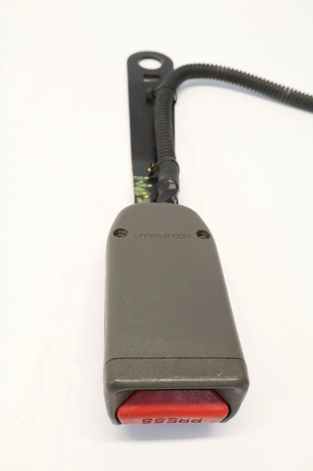 2006 HONDA RIDGELINE FRONT LEFT DRIVER SIDE SEAT BELT BUCKLE RECEPTACLE OEM