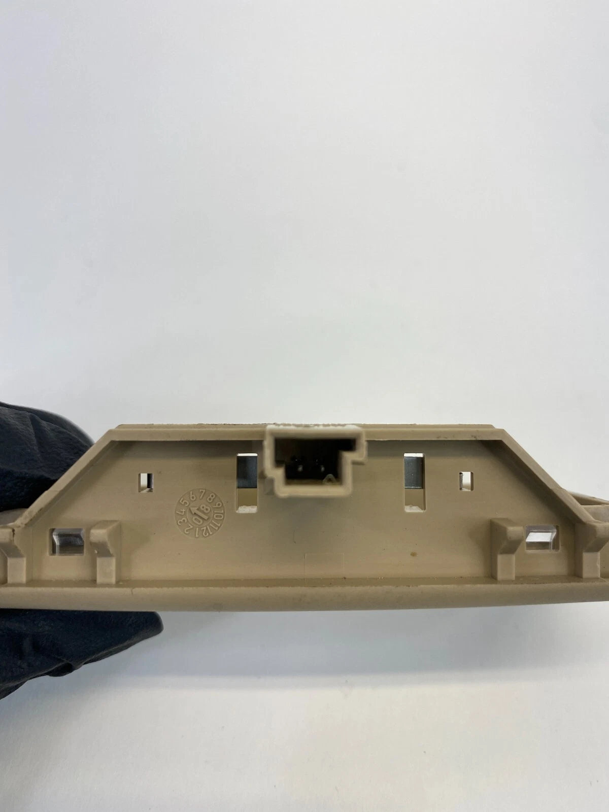 2007 2008 BMW 328XI FRONT INNER INTERIOR SUNVISOR VANITY LIGHT LAMP 155149