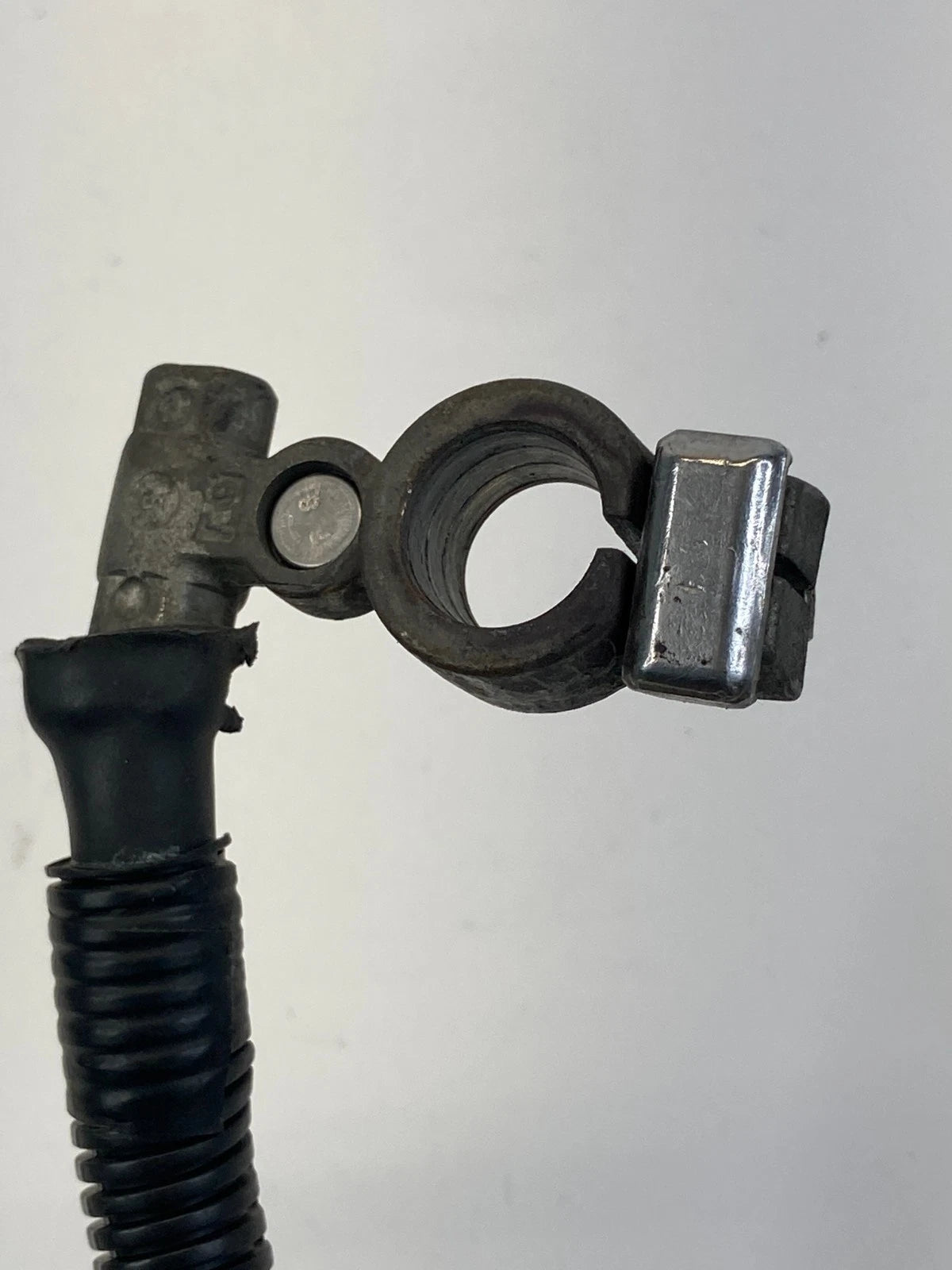 2008-2012 LAND ROVER LR2 BATTERY NEGATIVE CABLE WIRE TERMINAL 7G92-14301-AE OEM