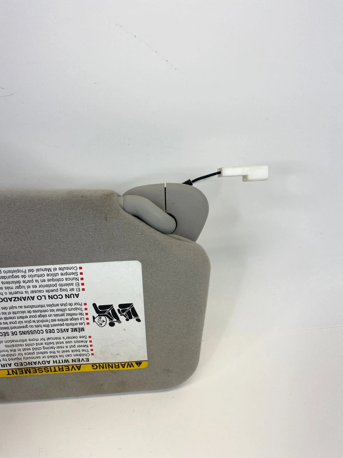 2005-2010 TOYOTA SIENNA ROOF LEFT DRIVER SUNVISOR SUN VISOR SHADE CLOTH