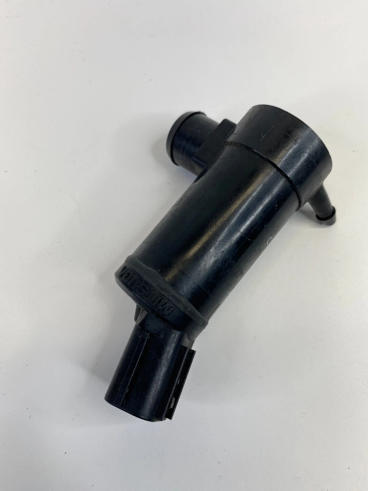 2006-2013 SUBARU FORESTER FRONT WINDSHIELD WIPER PUMP ASSEMBLY OEM