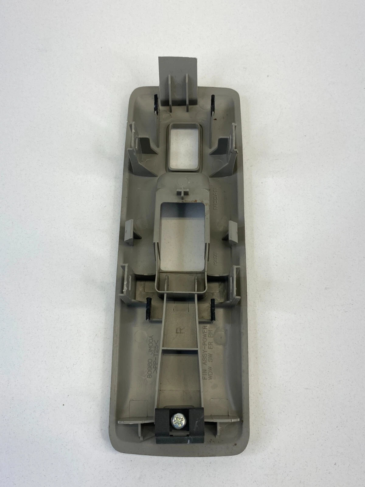 2008-2013 NISSAN ROGUE SUV 4-DR FRONT RIGHT DOOR WINDOW SWITCH BEZEL 80960-JM00A