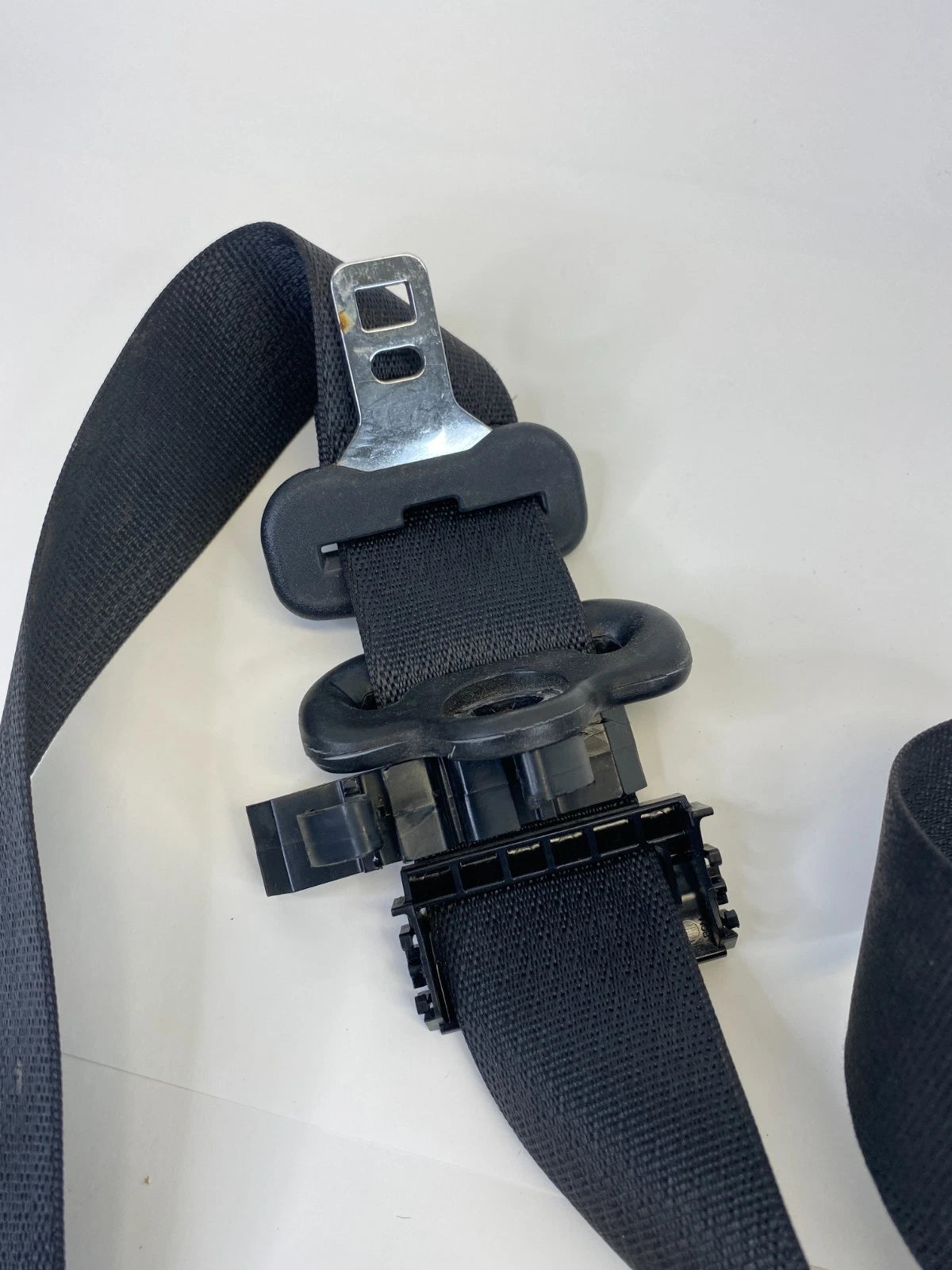 2011-2014 DODGE AVENGER FRONT LEFT DRIVER SIDE SEAT BELT RETRACTOR 6050314 OEM