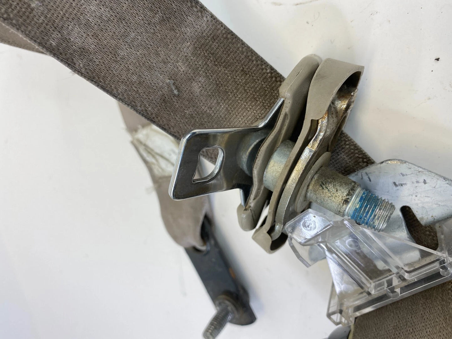 2006-2010 FORD EXPLORER FRONT LEFT DRIVER SIDE SEAT BELT RETRACTOR ASSEMBLY OEM